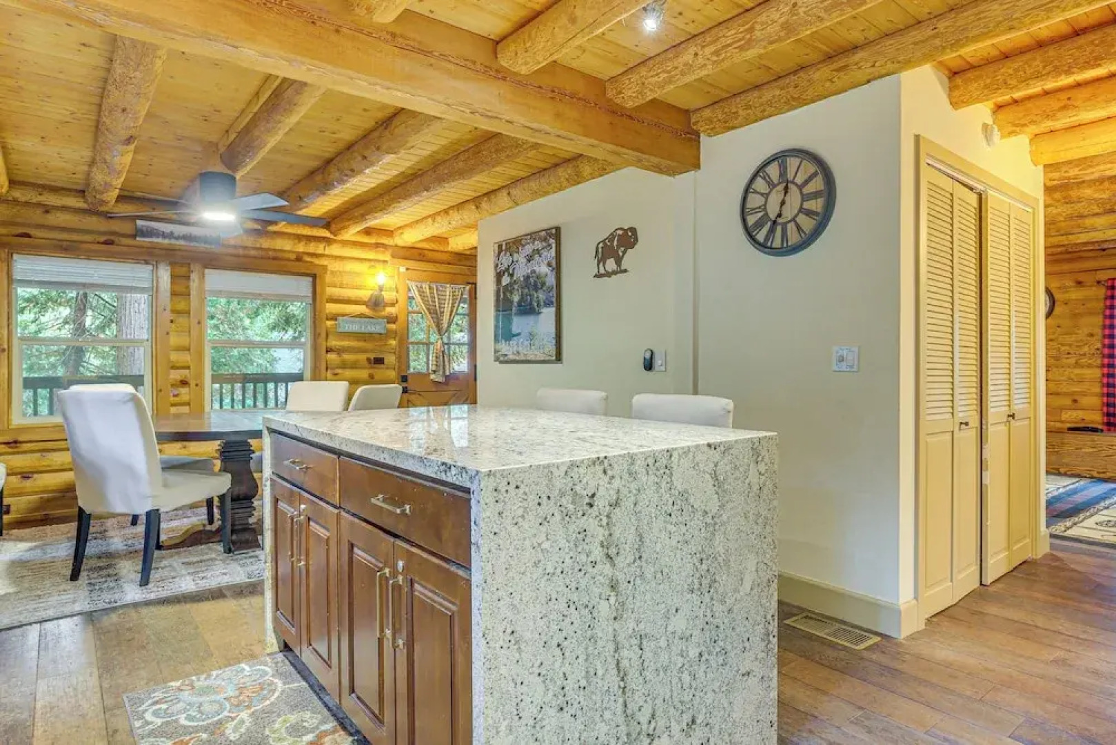 Cabin ~ 1 Mi to Lake Gregory & Hiking!