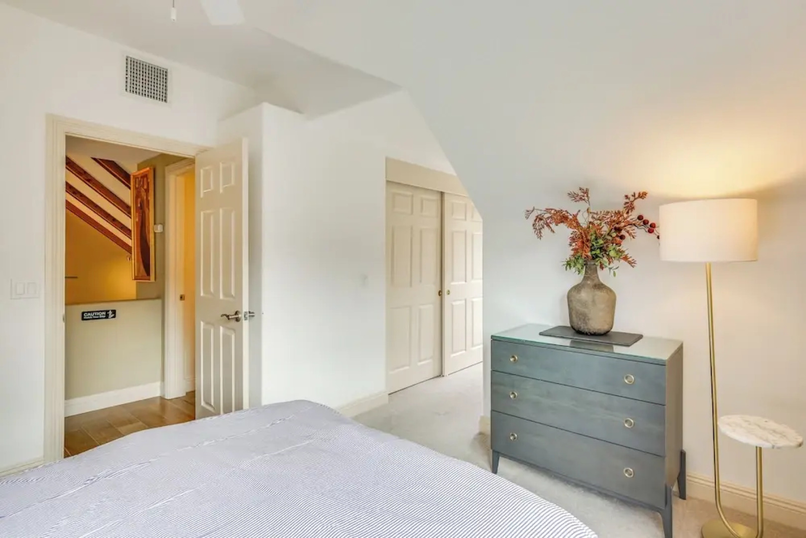 Hot Tub + Balcony: Rainbow Retreat Near Wineries!