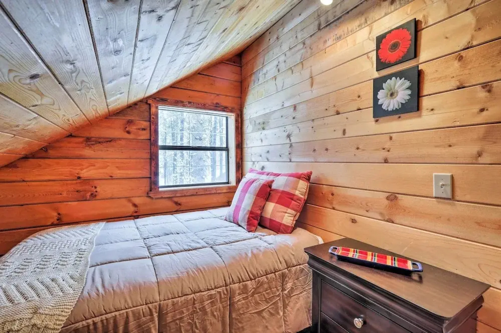 Furnished Deck: Cabin in Coconino National Forest