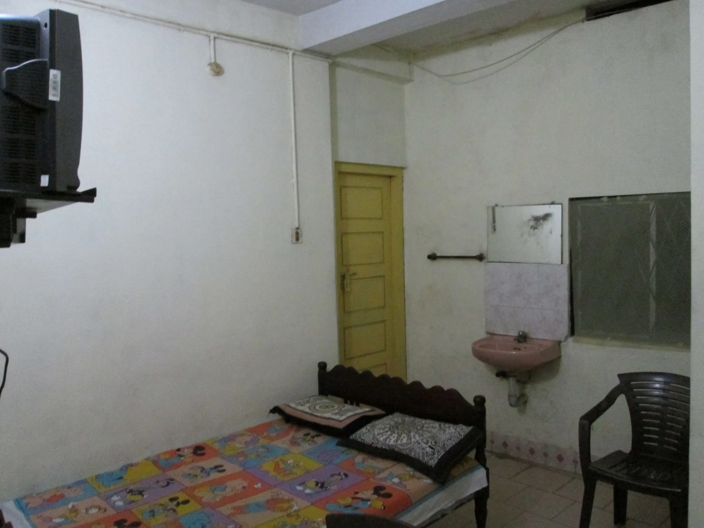 St.Antonys Lodge Ernakulam Market