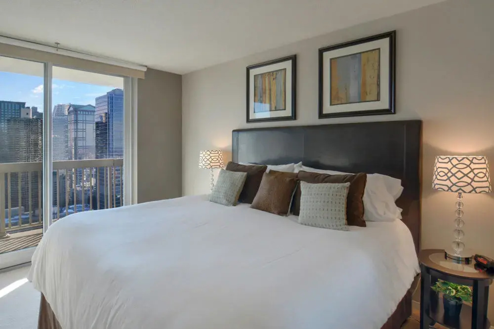 Premier Luxury Suites