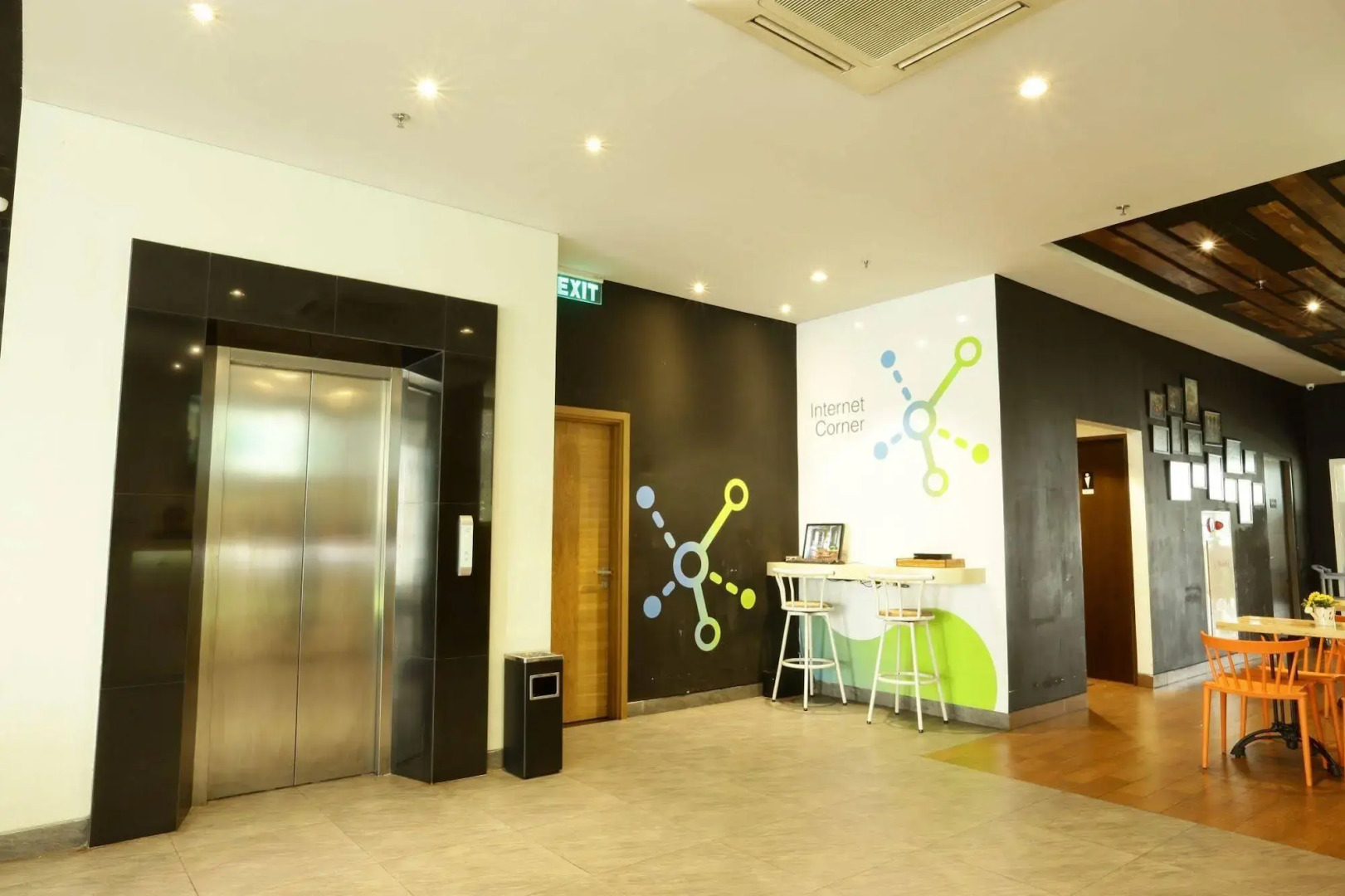 Cleo Hotel Basuki Rahmat Surabaya