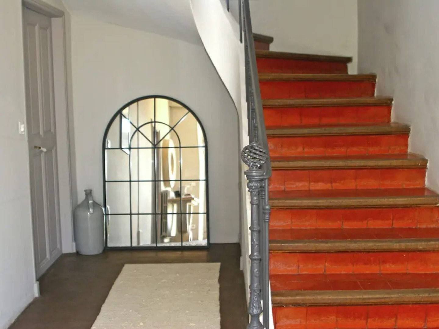 Mountain Villa in Carpentras With Pool & Majestic Views