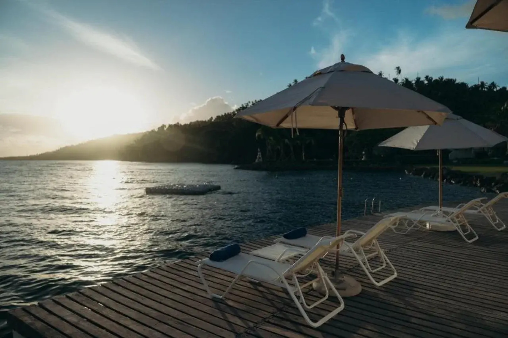 The Bannister Hotel & Yacht Club