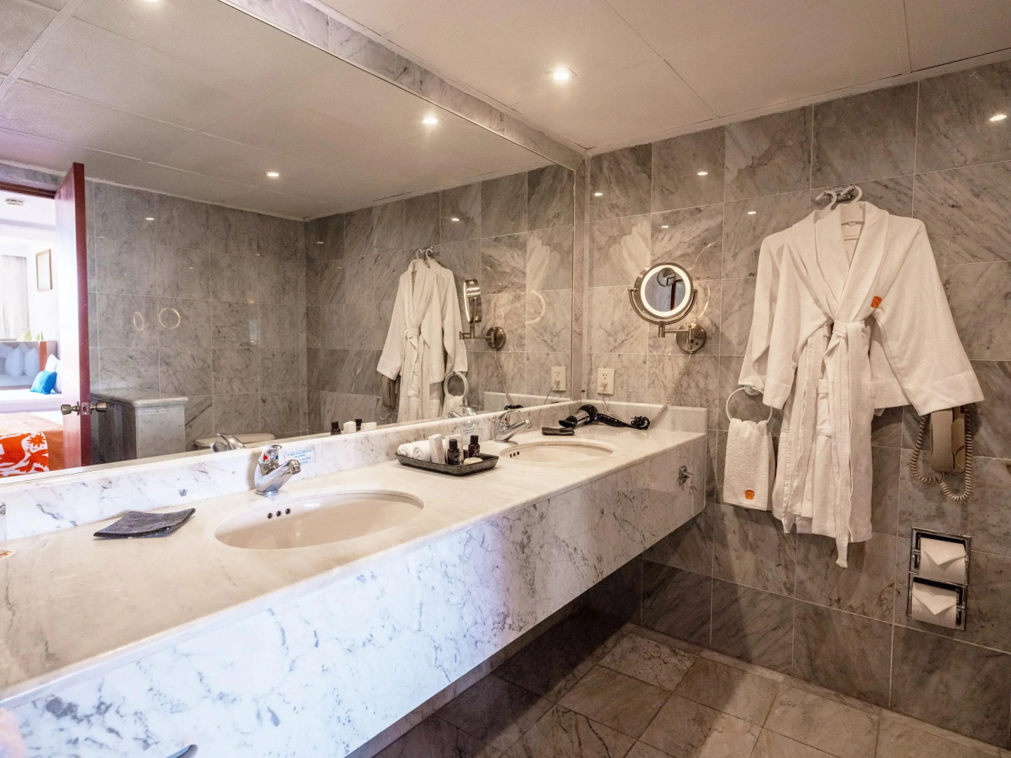 Las Brisas Huatulco – All Inclusive