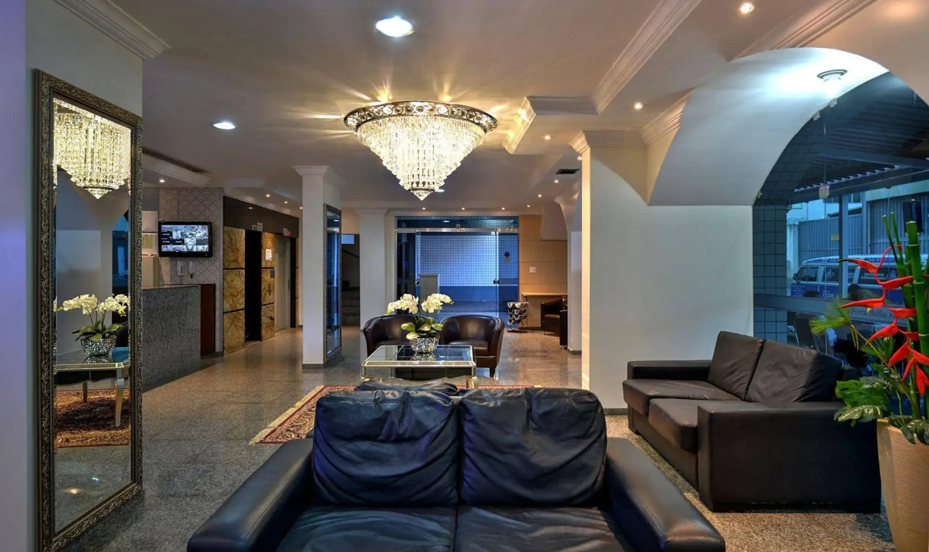 Porto Minas Hotel e Convenções