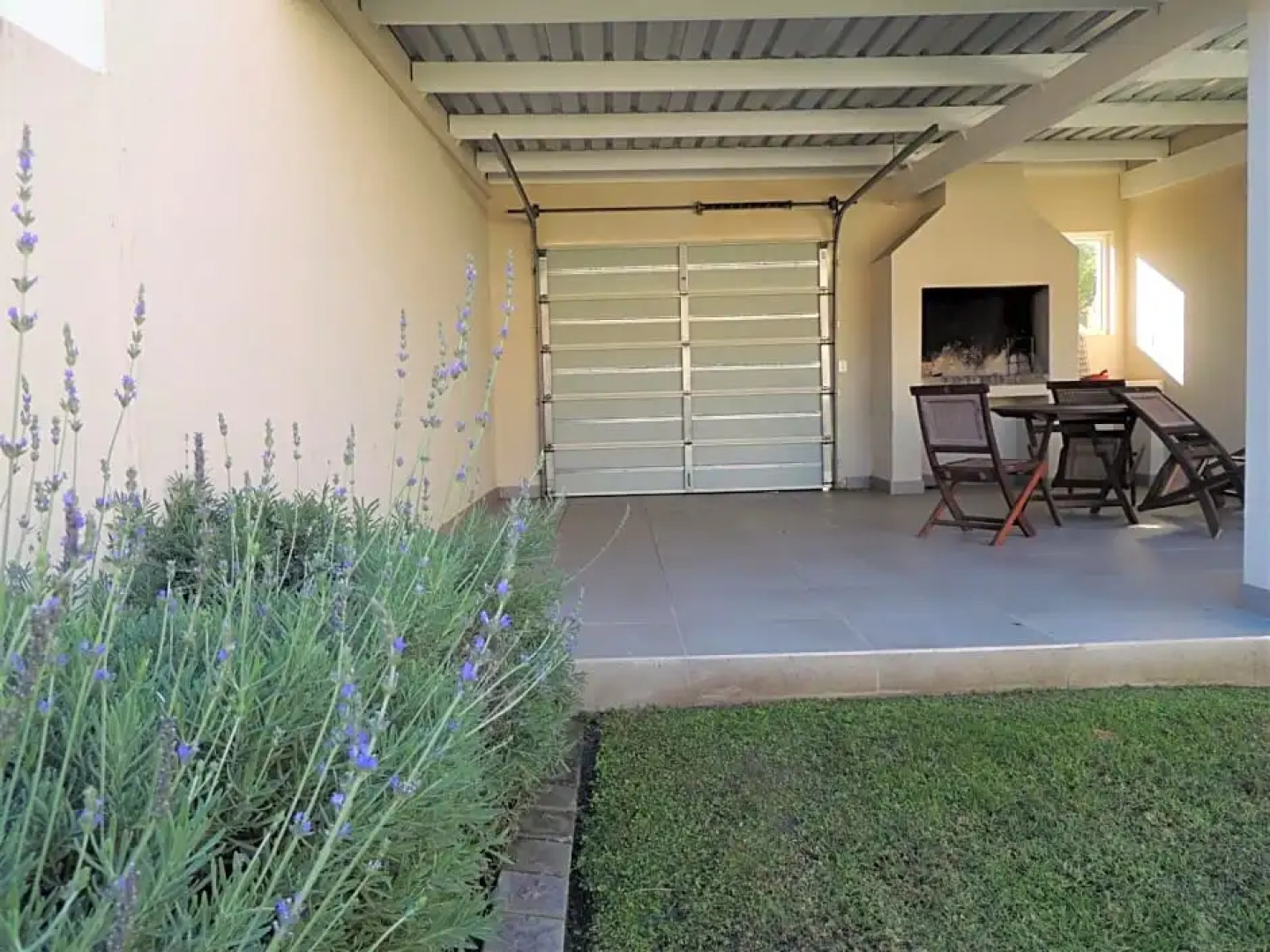 Jolly Jenny at The Dunes