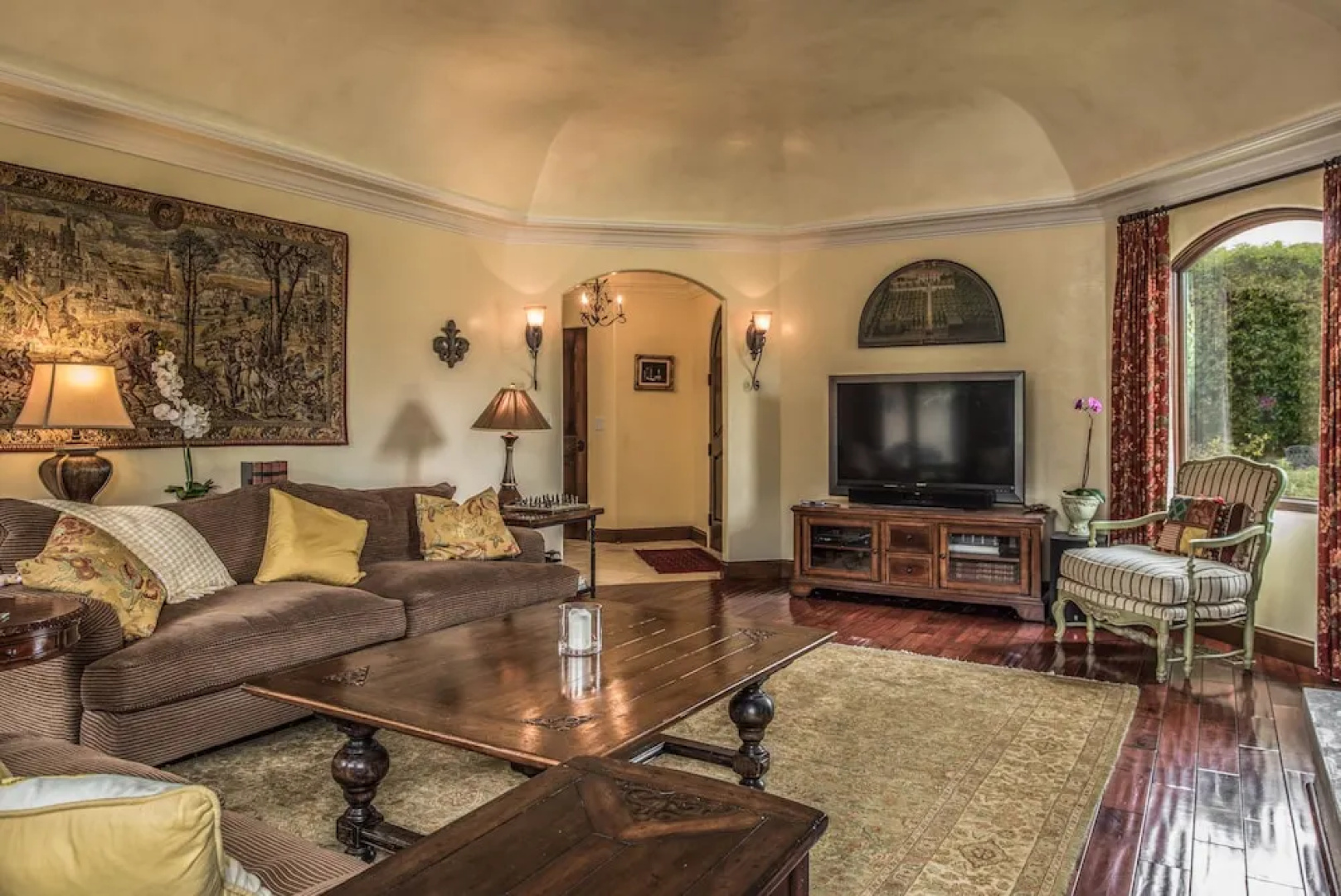 963 Coral Drive Home 3 Bedrooms 2.5 Bathrooms Home