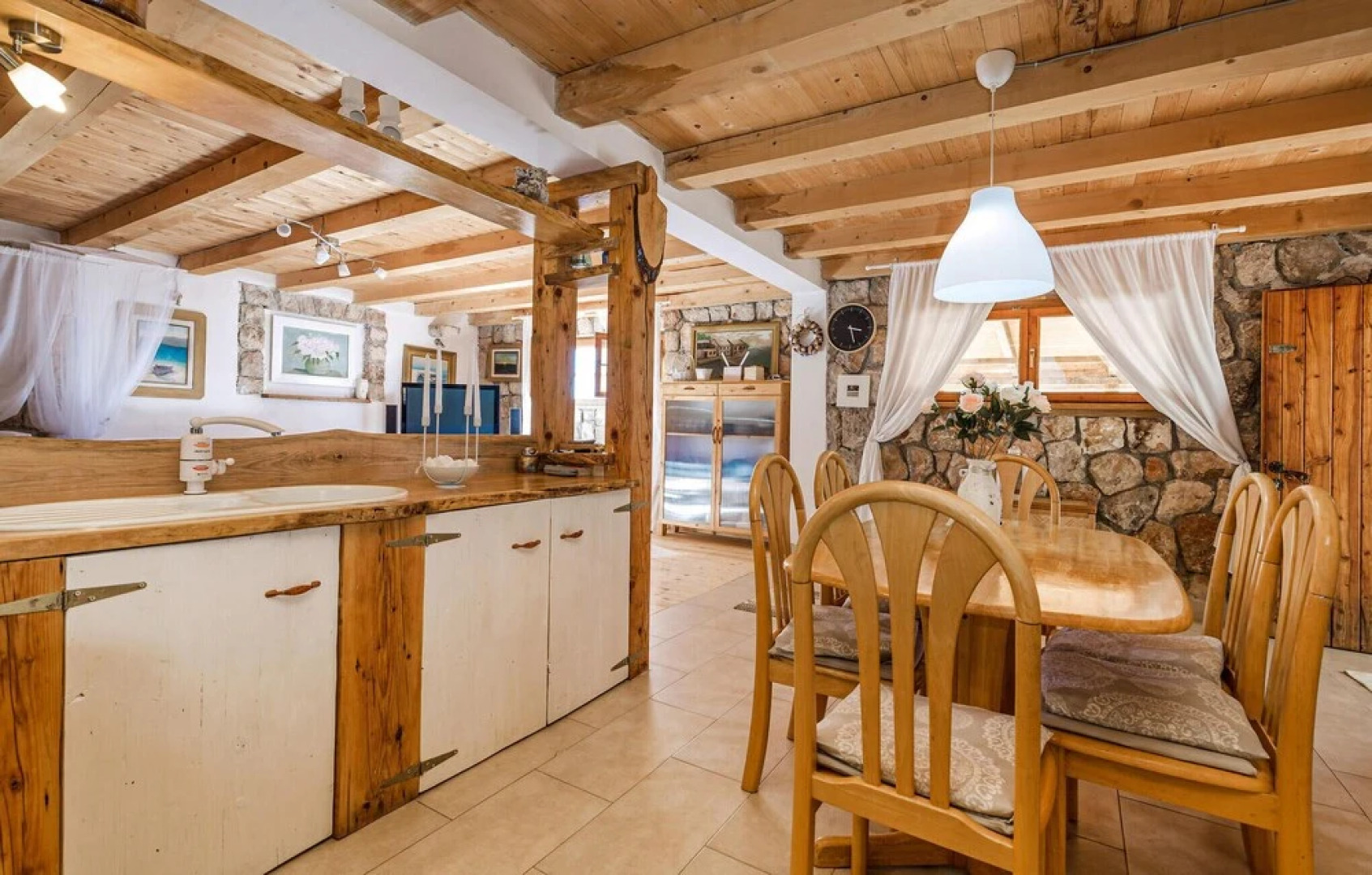 Beautiful Home in Lukovo Sugarje With 3 Bedrooms and Wifi