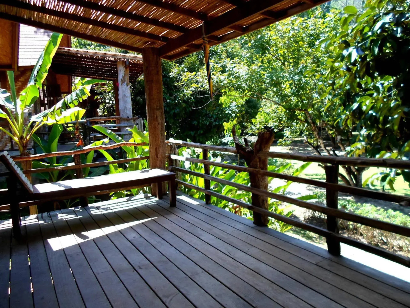 Cliff And River Jungle