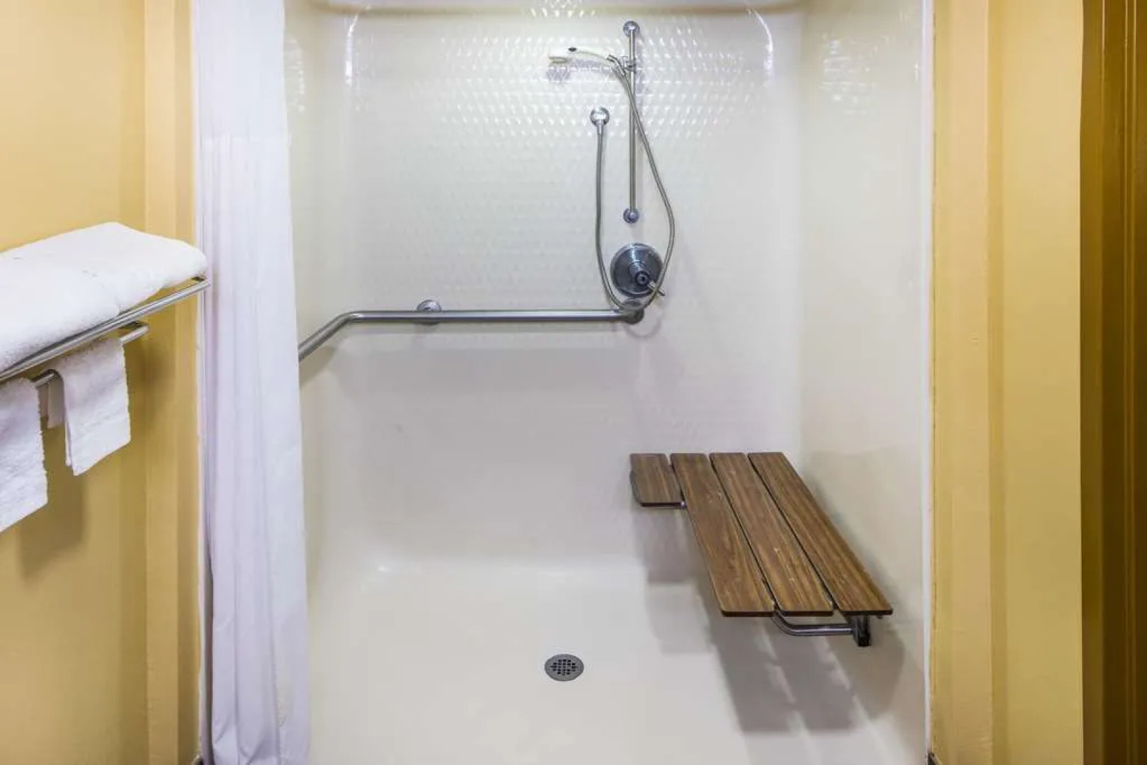 Days Inn Wyndham Oak Grove/Ft. Campbell