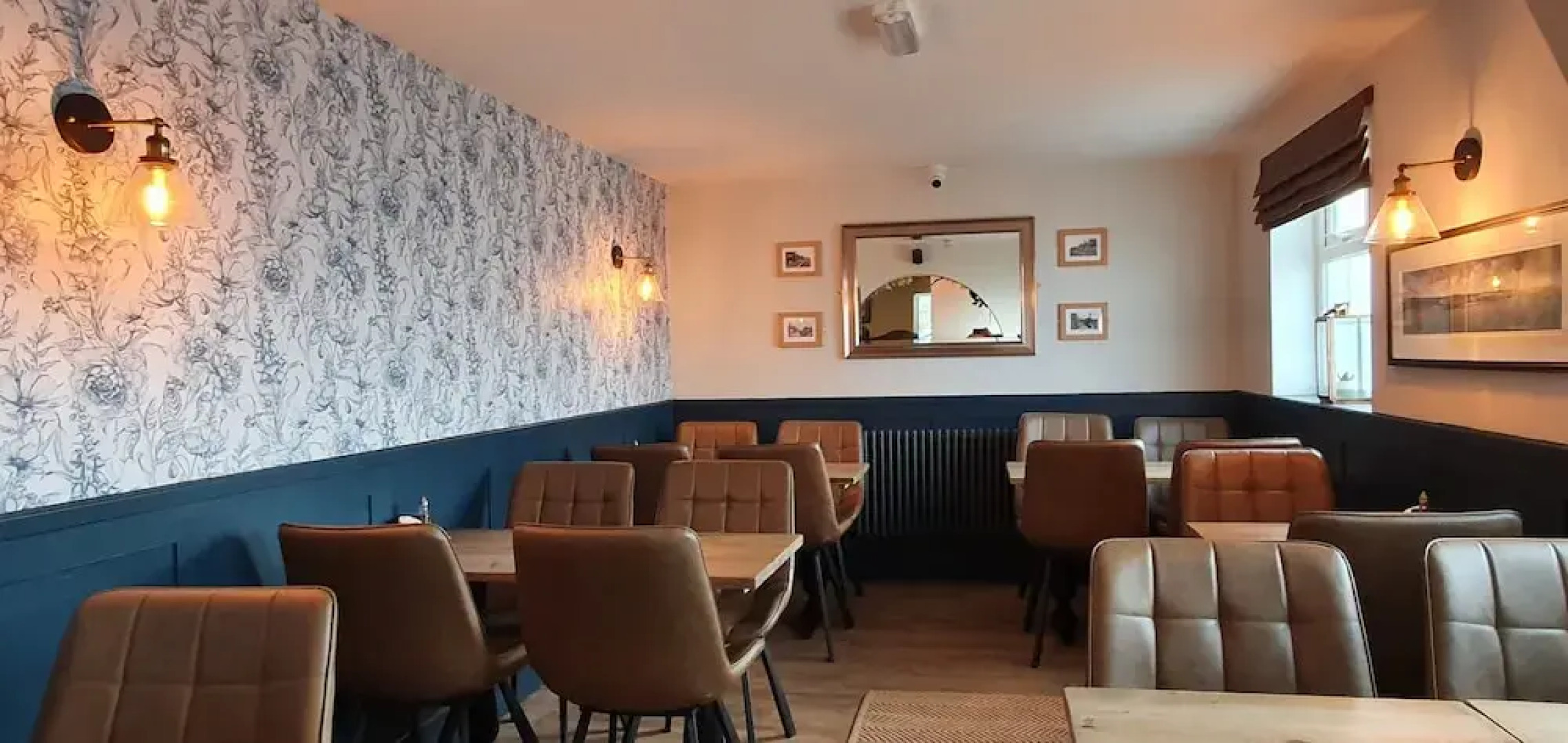 Campsite - The Ring Pub Glamping Pods