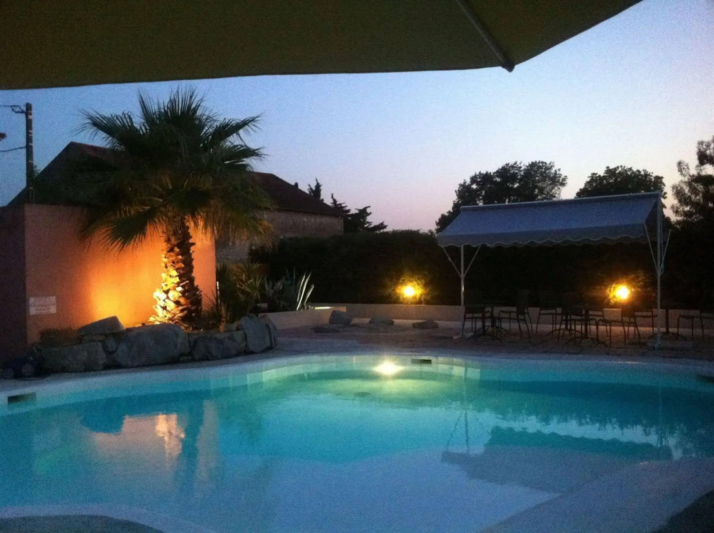 Hotel le president GARE TGV NIMES PONT DU GARD