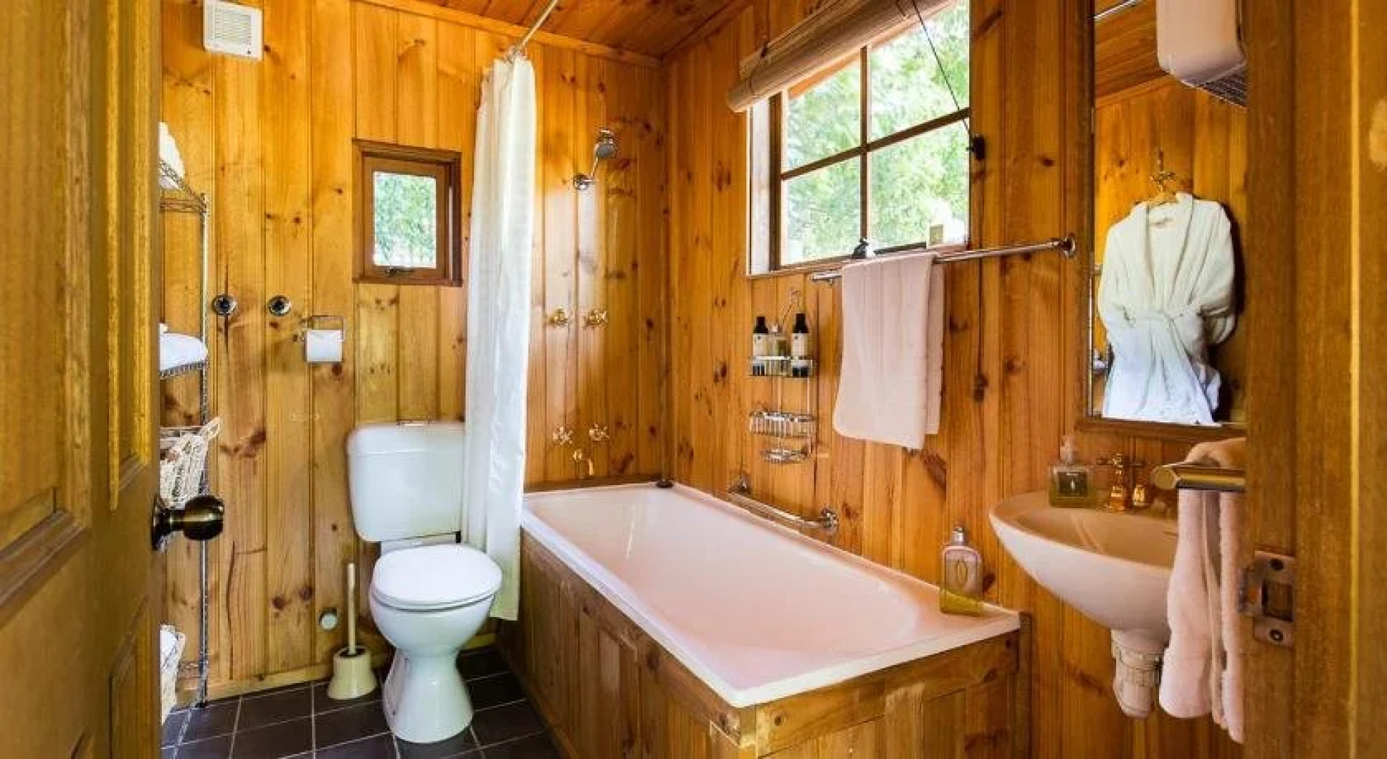 Braeside Mt Macedon Country Retreat & Bed & Breakfast