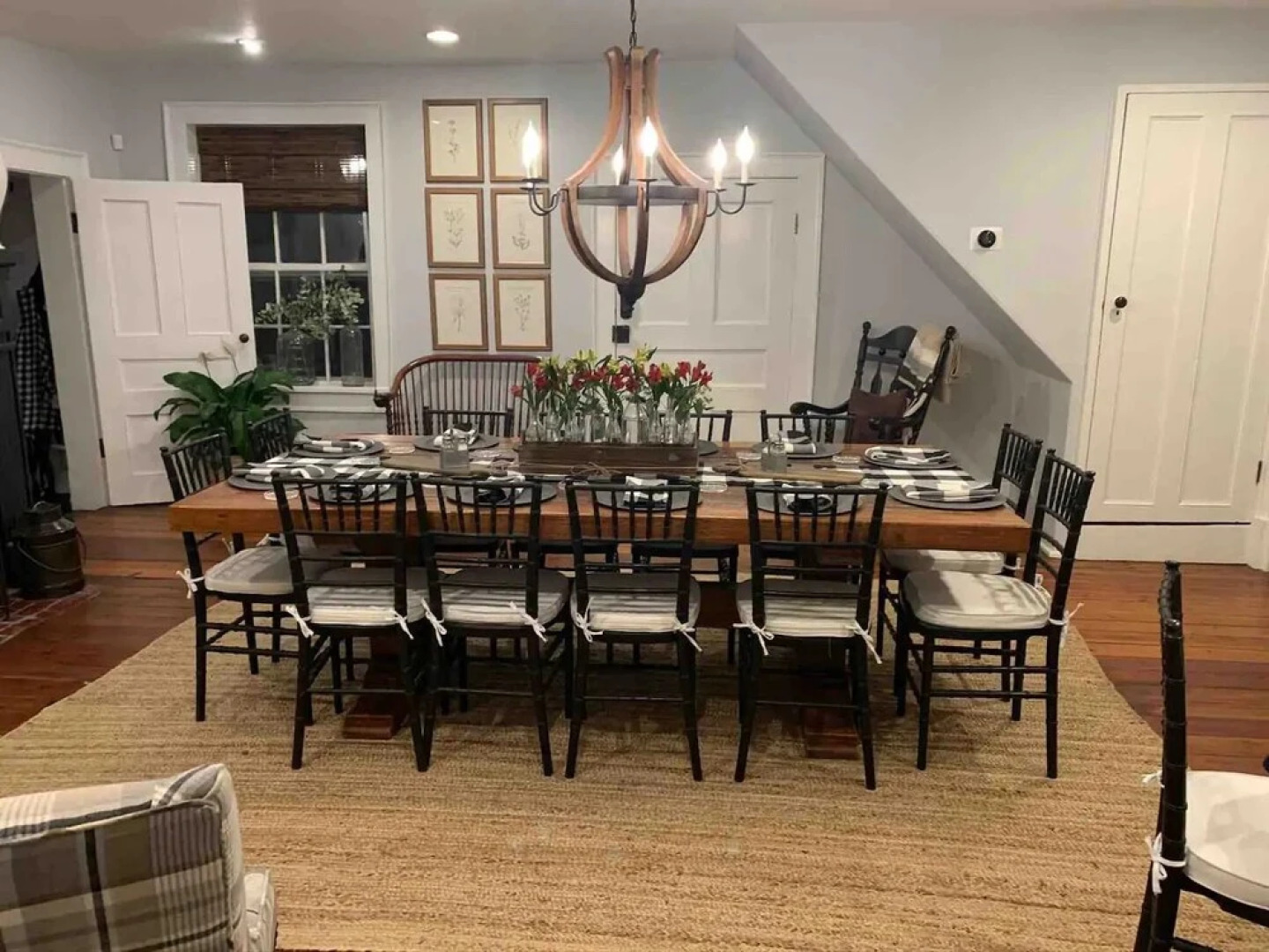 Historic Boyd Harvey House and Grounds 2 Bedroom Home by RedAwning