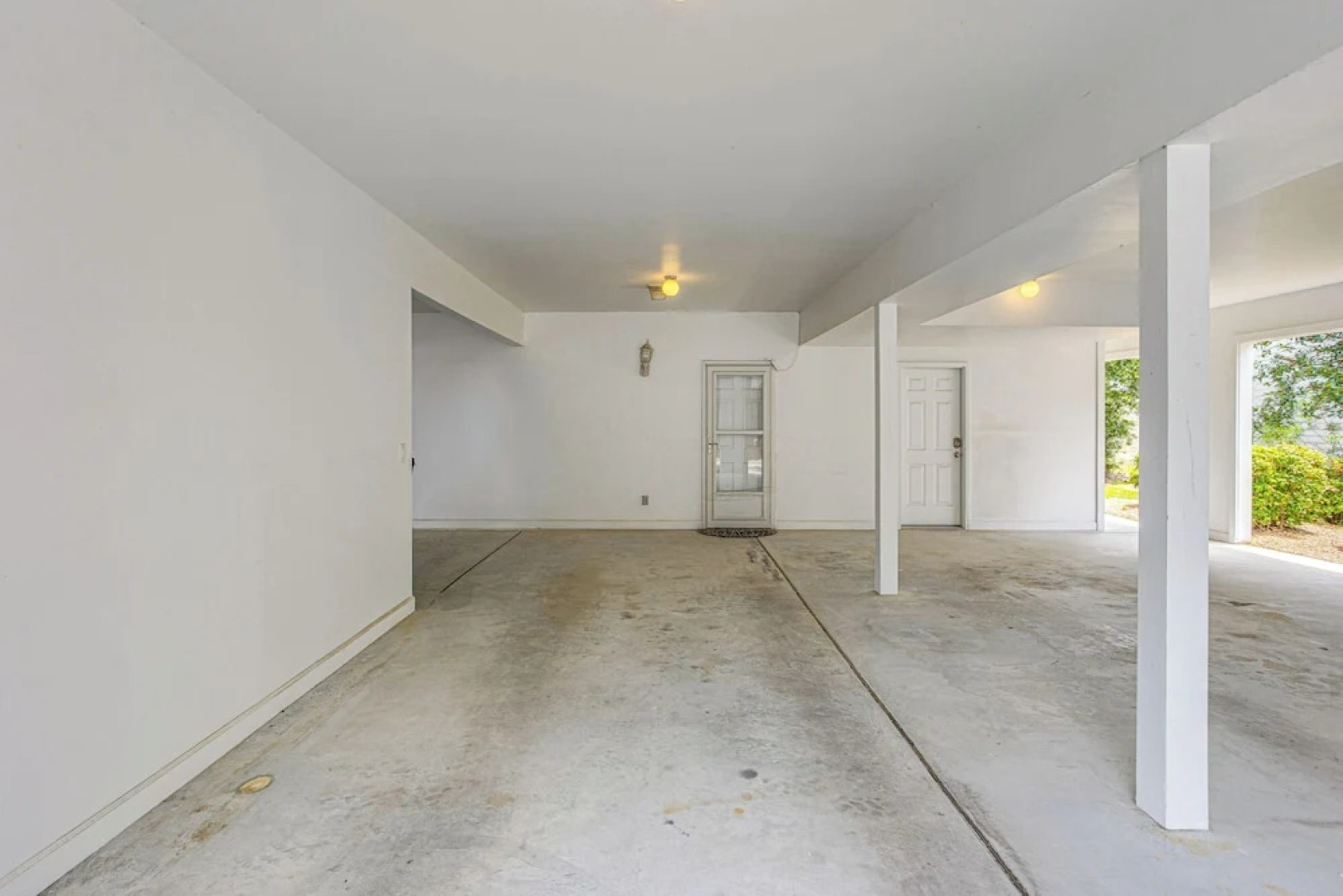 Marina & Pool: Roomy Golf-view Home in Southport