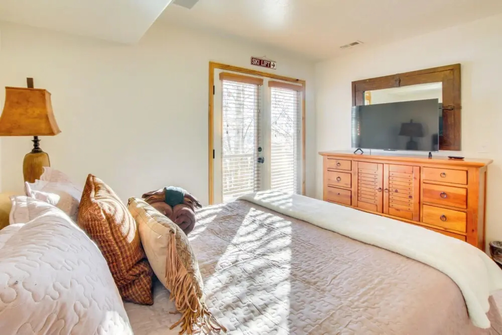 Mtn-view Gem Near Skiing & Golf in Eden!