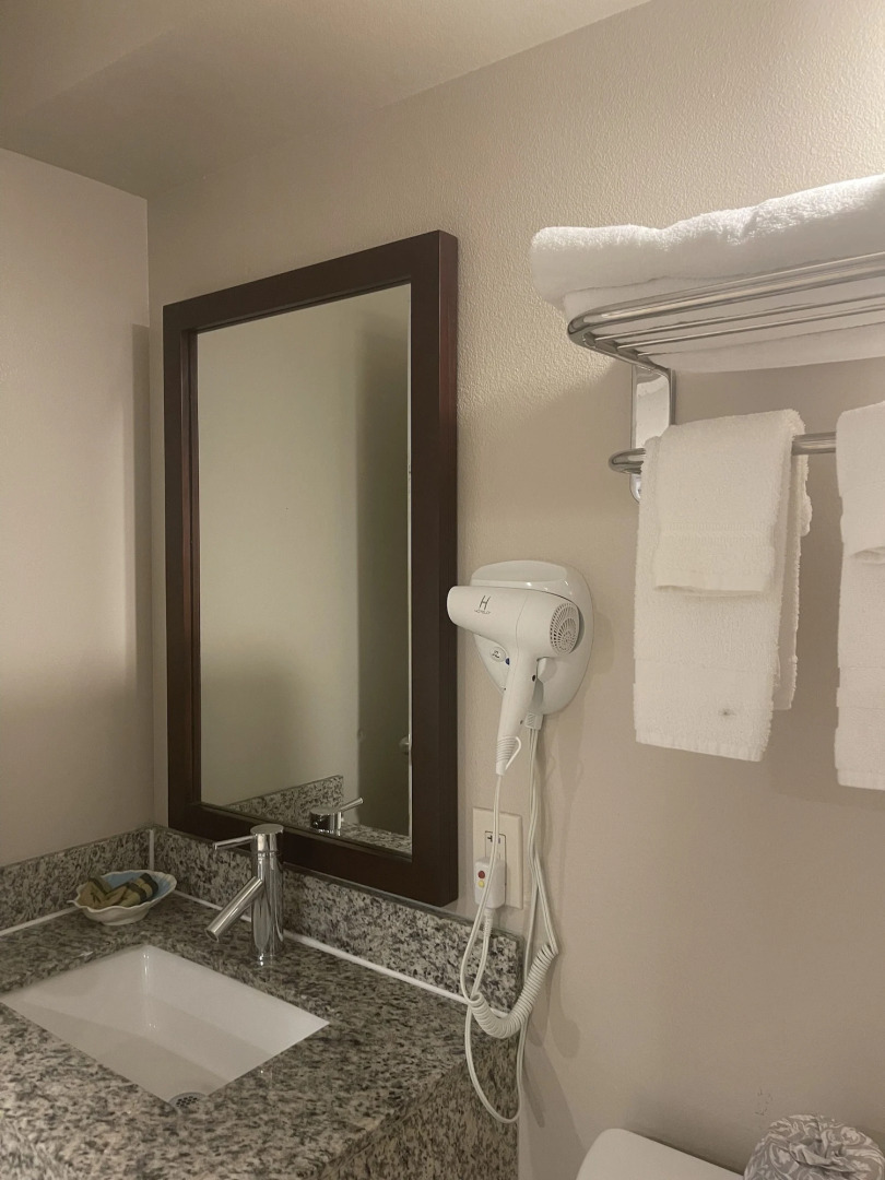 Morro Shores Inn And Suites