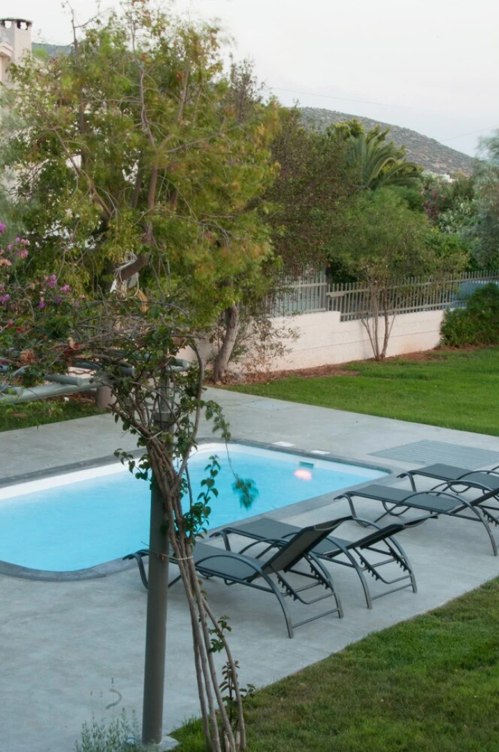 Lagonissi Residence