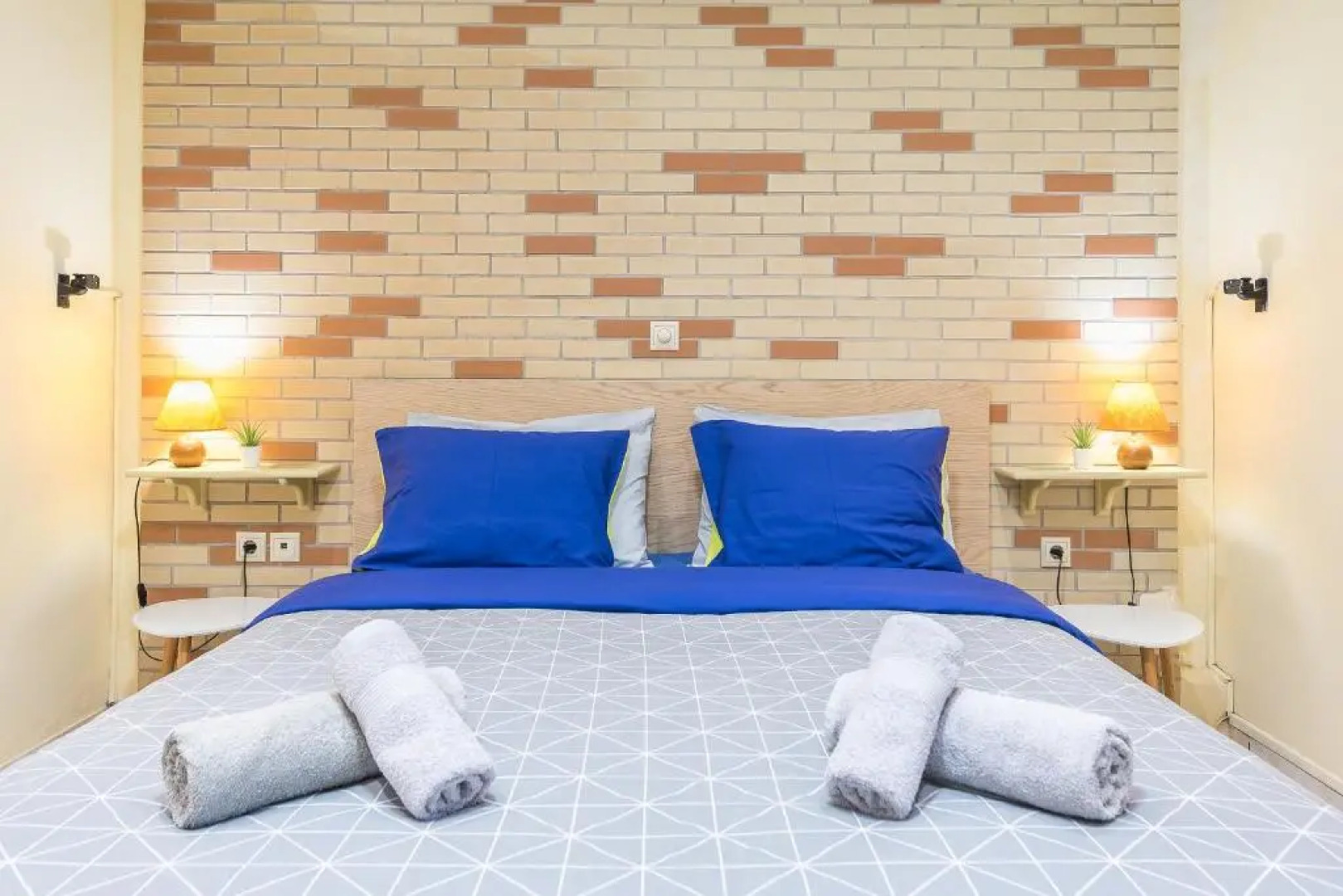 Amazing Apartment Pallini - Near Airport & Metro