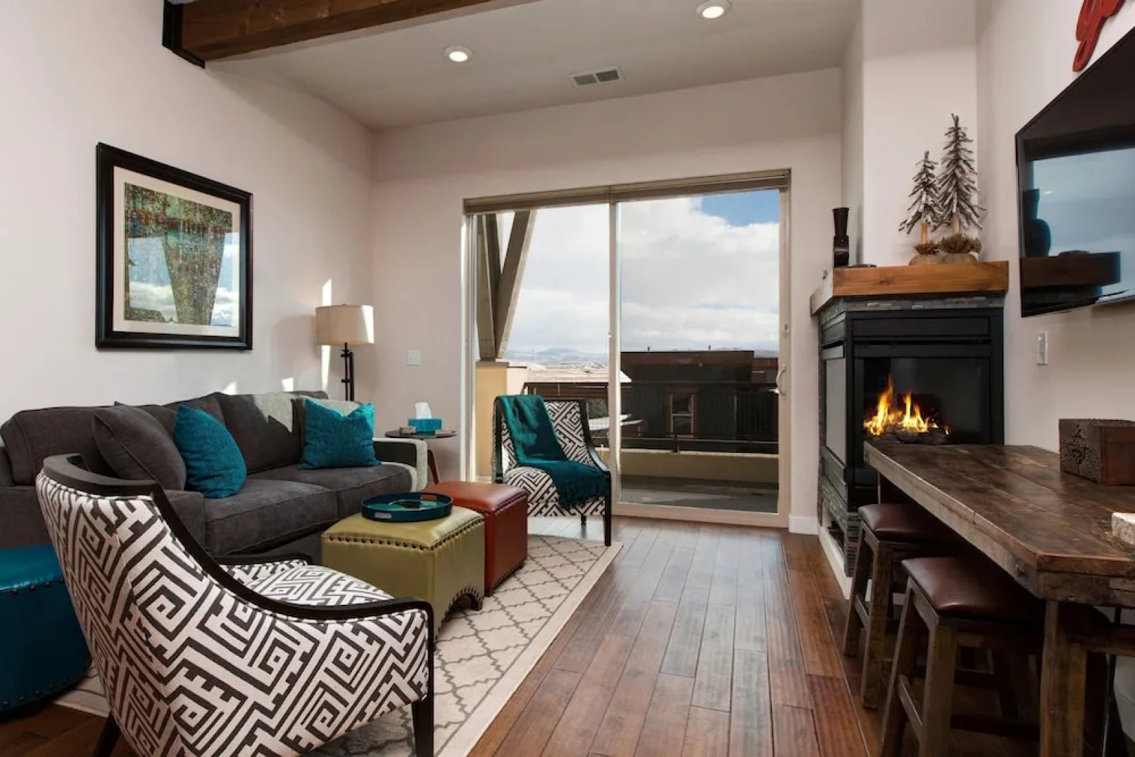 Two-Bedroom Townhome in Newpark Terrace by RedAwning