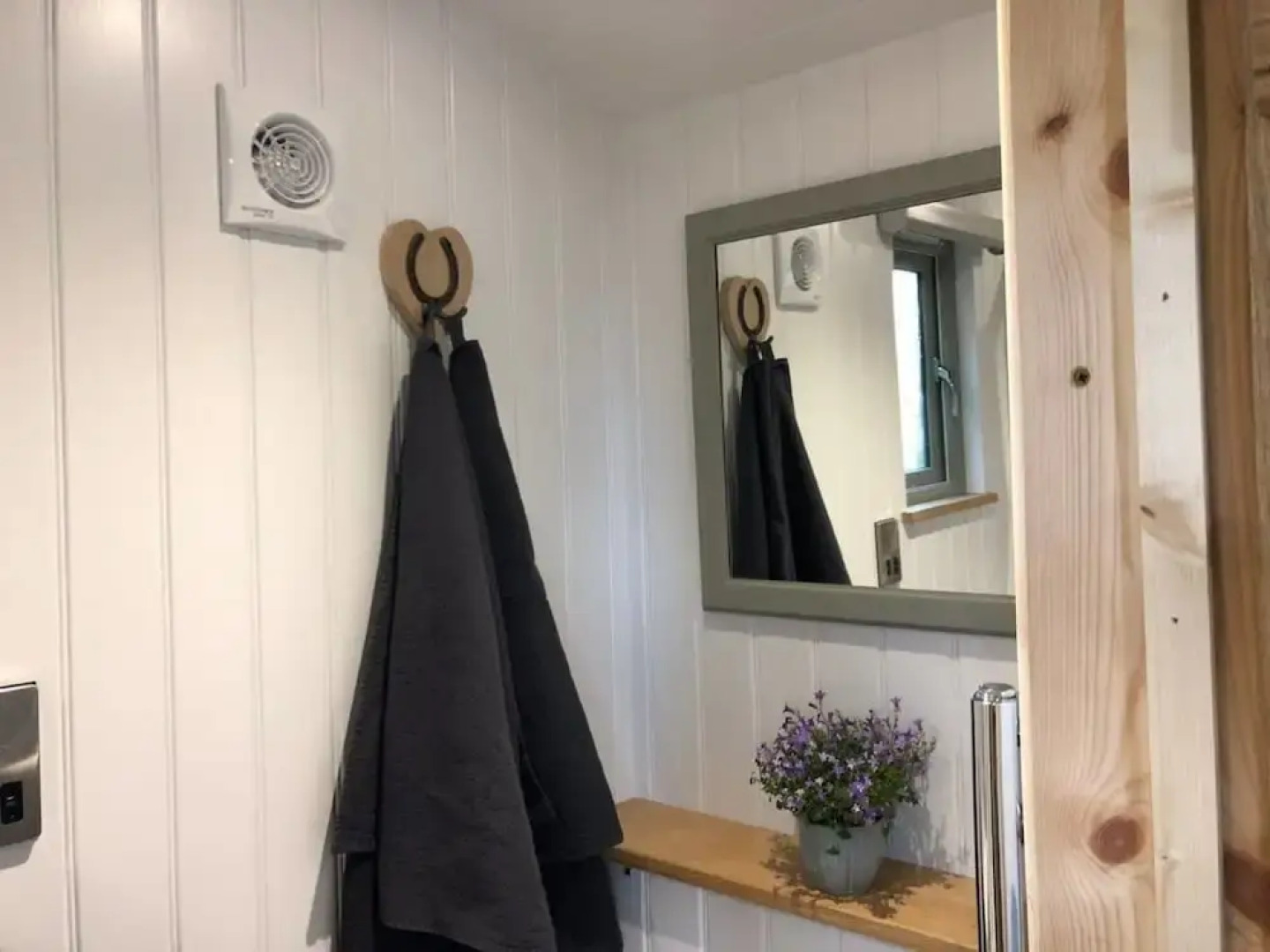 Bramleys Luxury Cabin