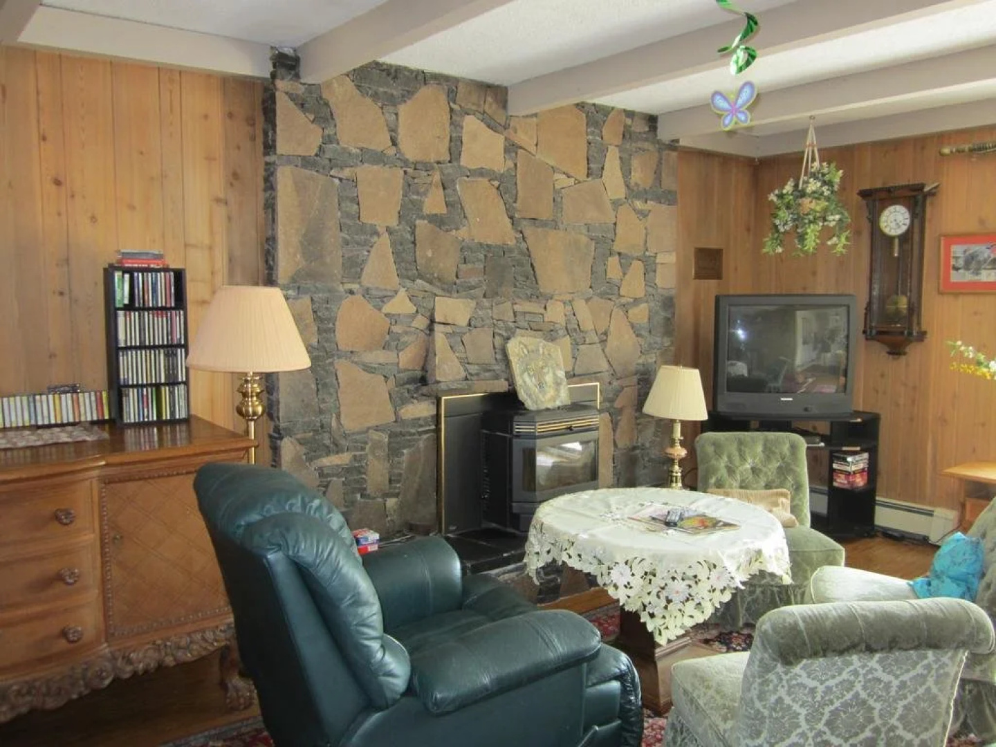 The Cozy Cubbyhole B&B