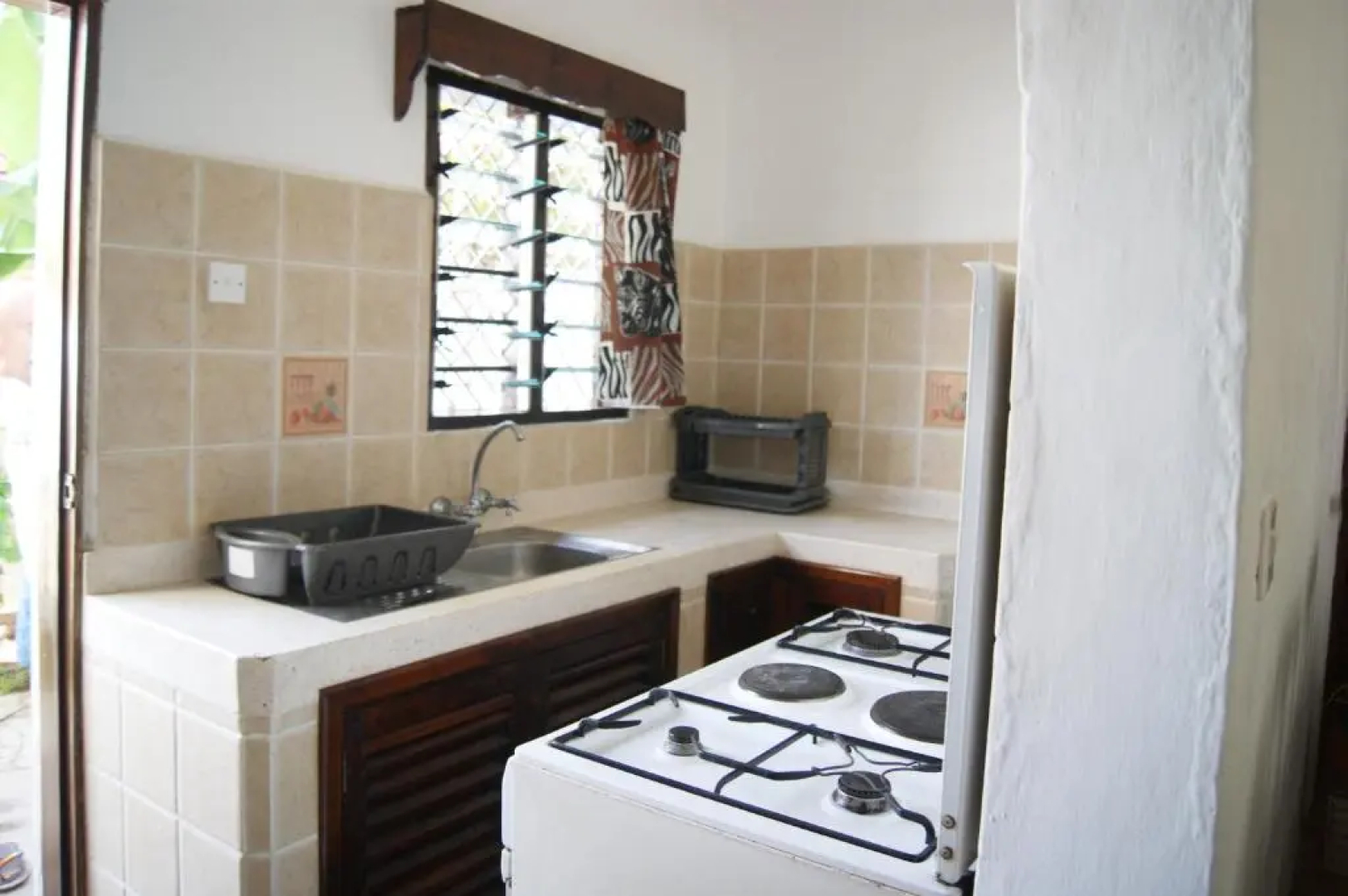 Luciano & Grace Apartments