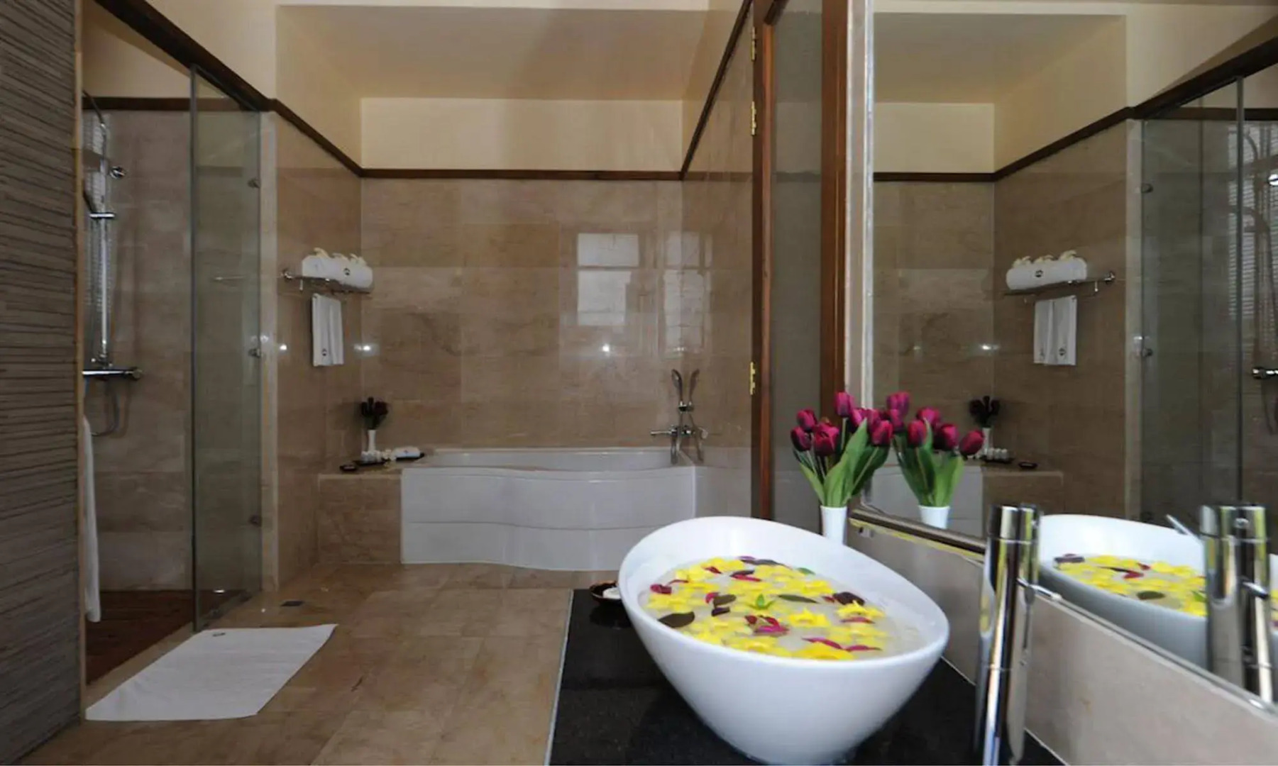 The Myat Mingalar Hotel