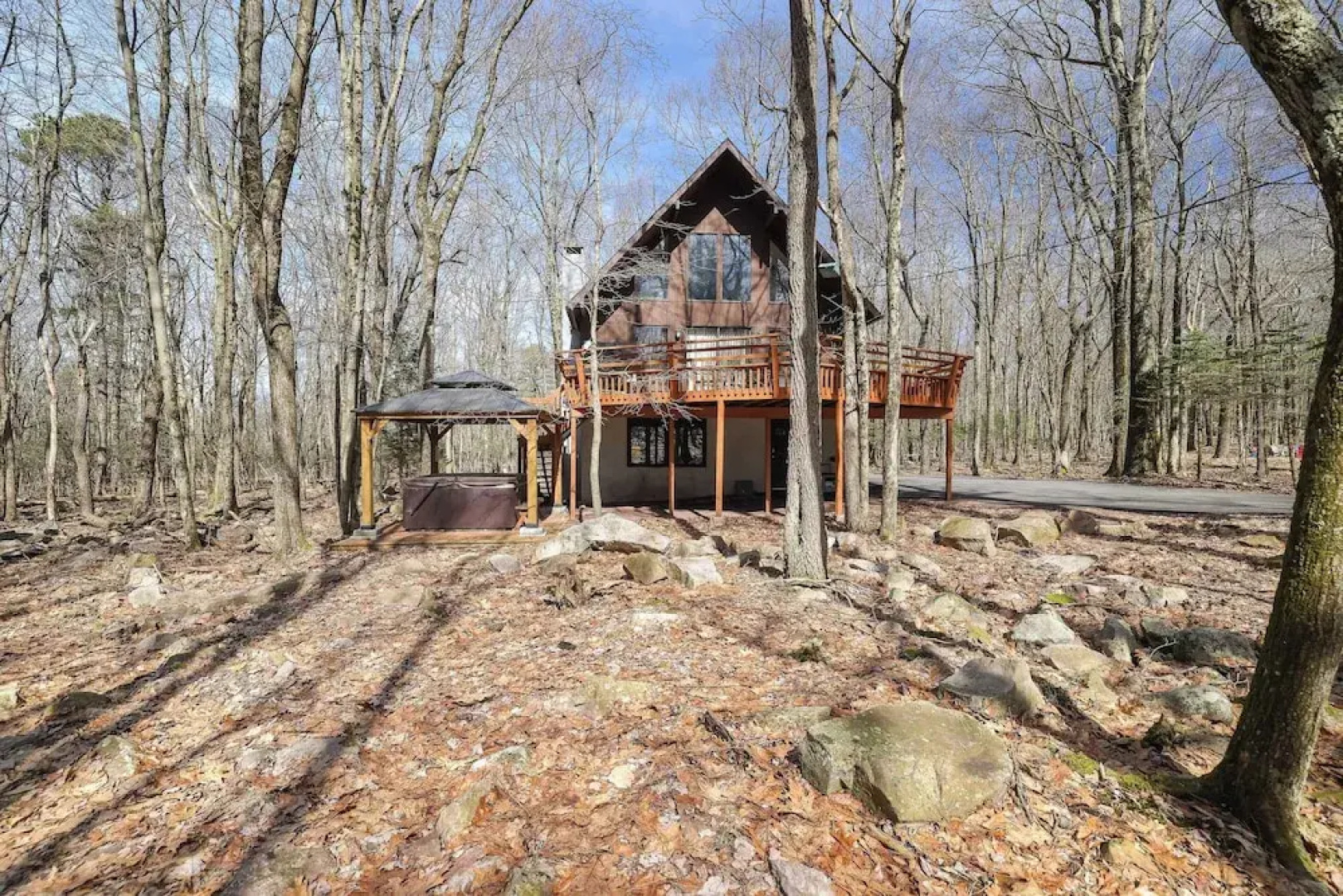 Grateful Escape Avantstay Hot Tub, Sauna, Deck, Firepit, Beach Access