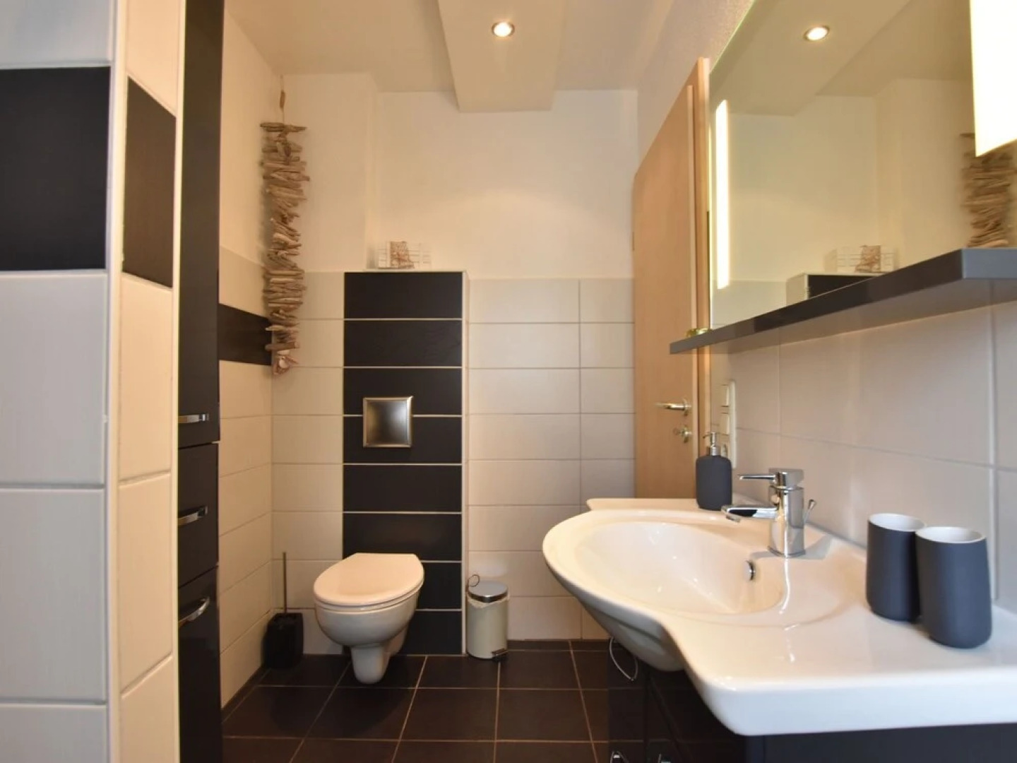 Luxurious Bungalow in Elmenhorst-Lichtenhagen with Garden