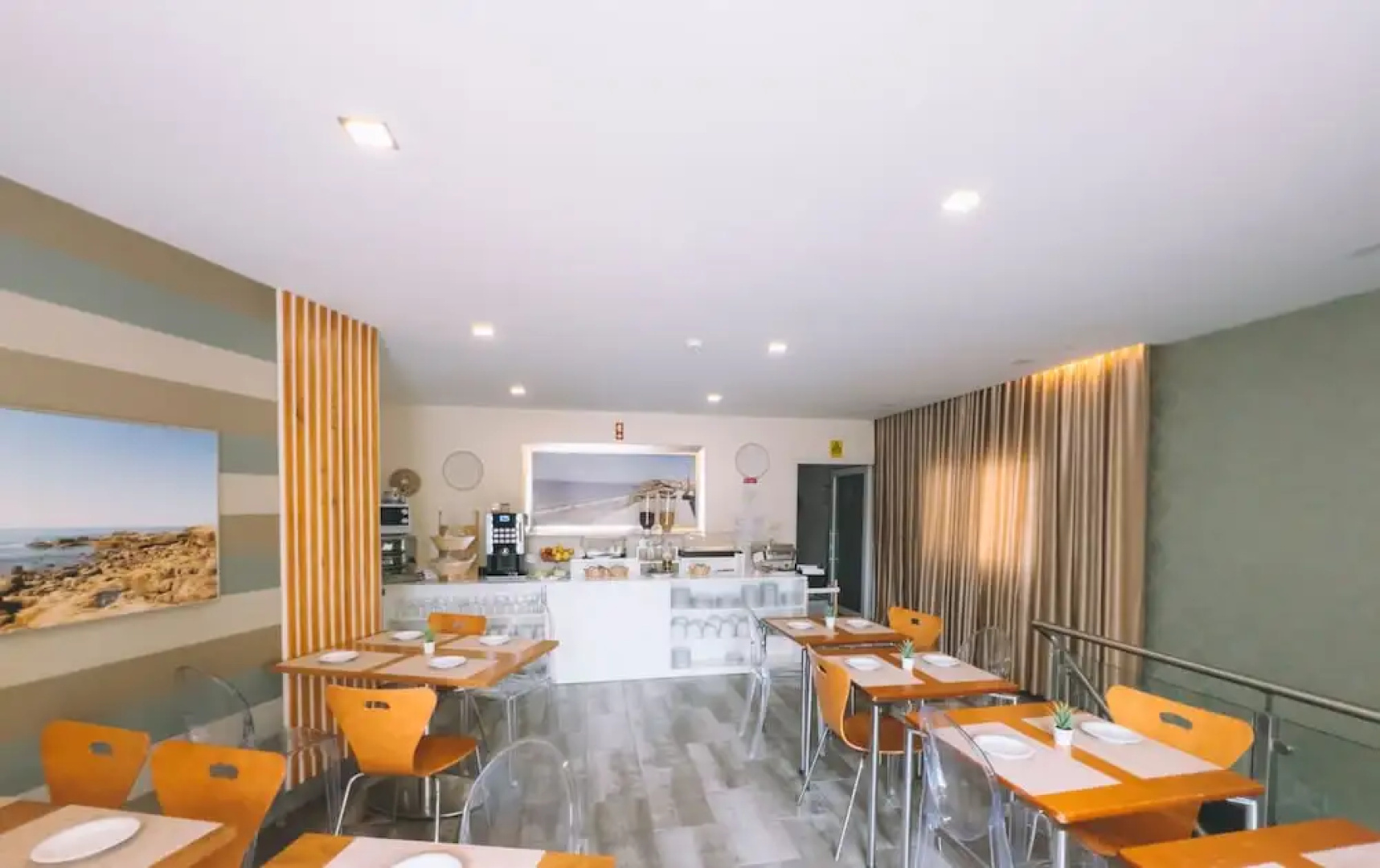 Laurus Hotel