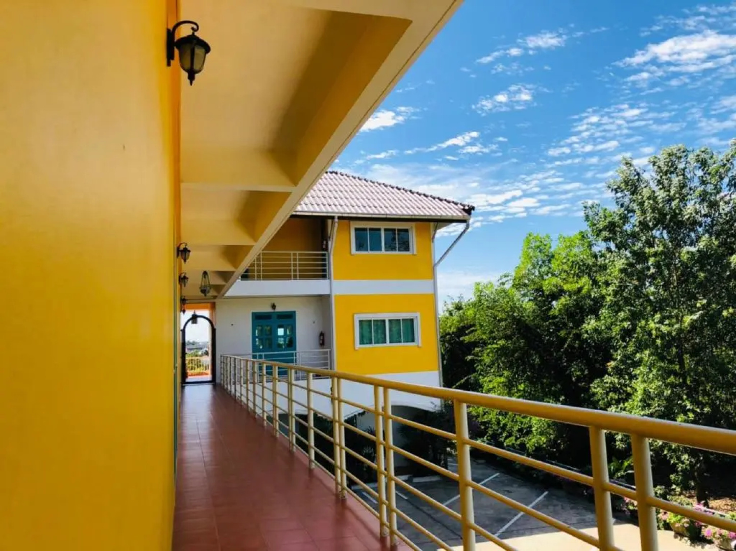 Baanlugchange Hotel