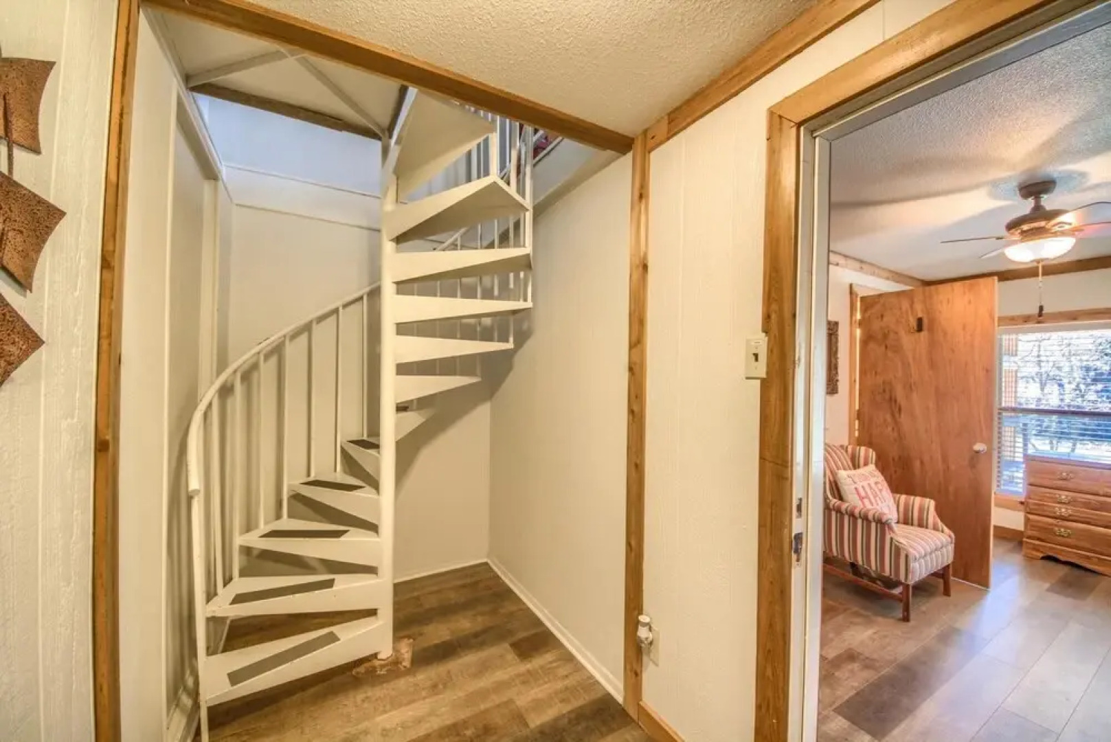 Hondo s River Haus RR 1300