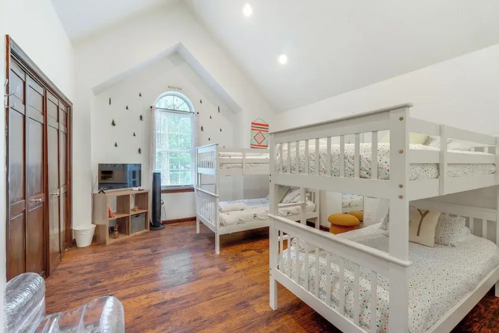 Tannersville House: Bar & Deck, 2 Mi to Ski Resort