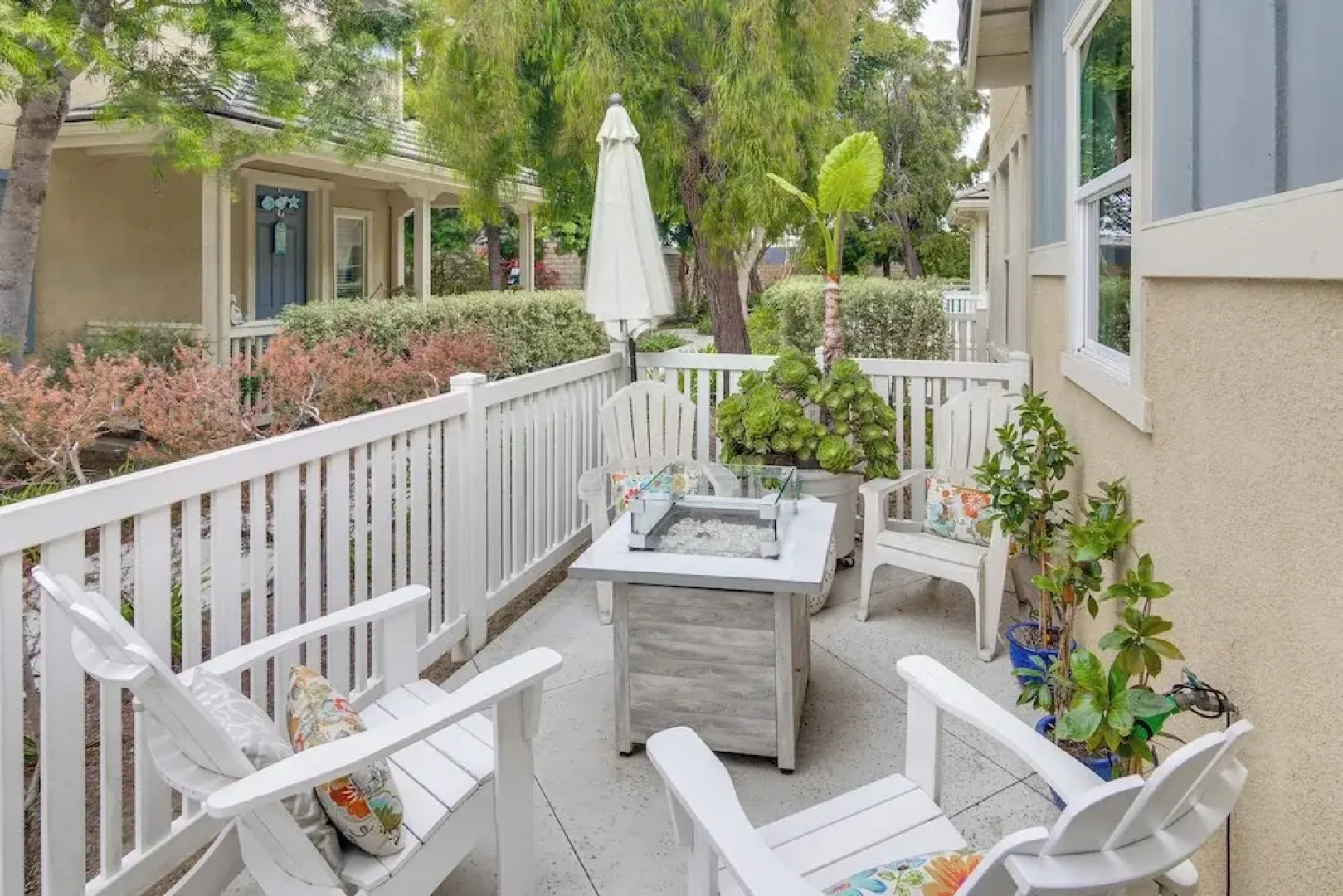 Walk to Beach: Luxe San Buenaventura Villa!