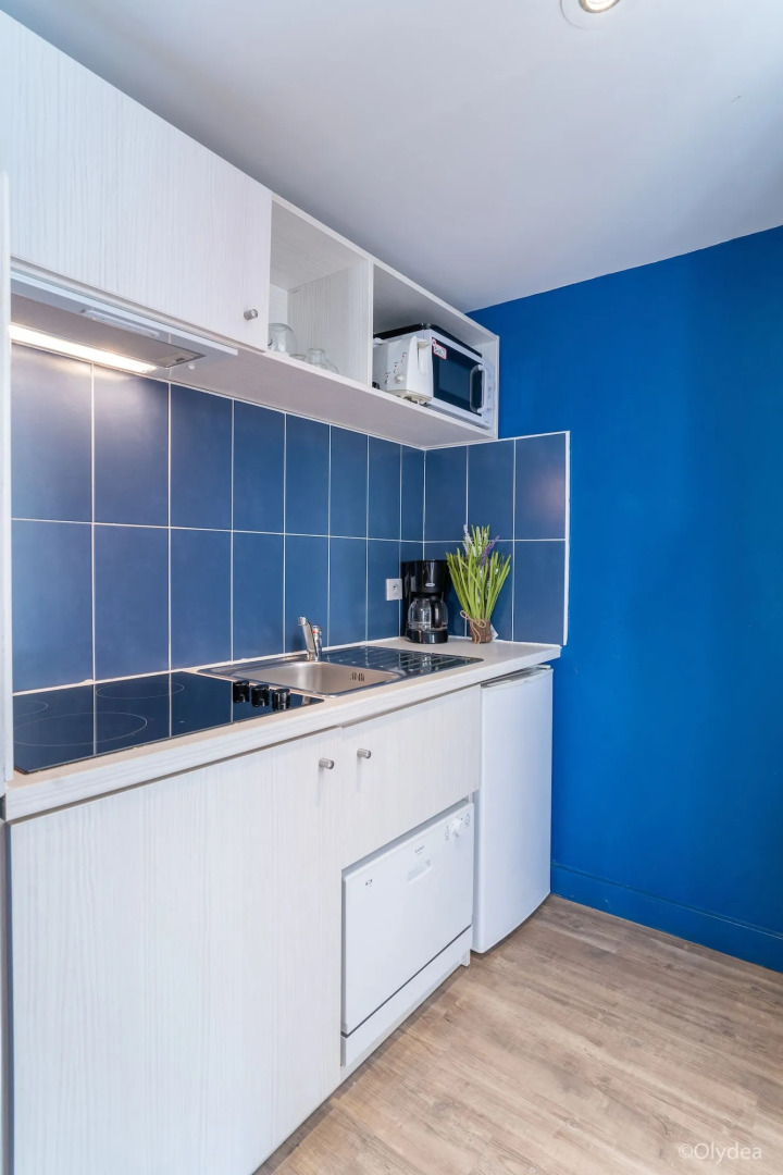 Adonis Arles by Olydea