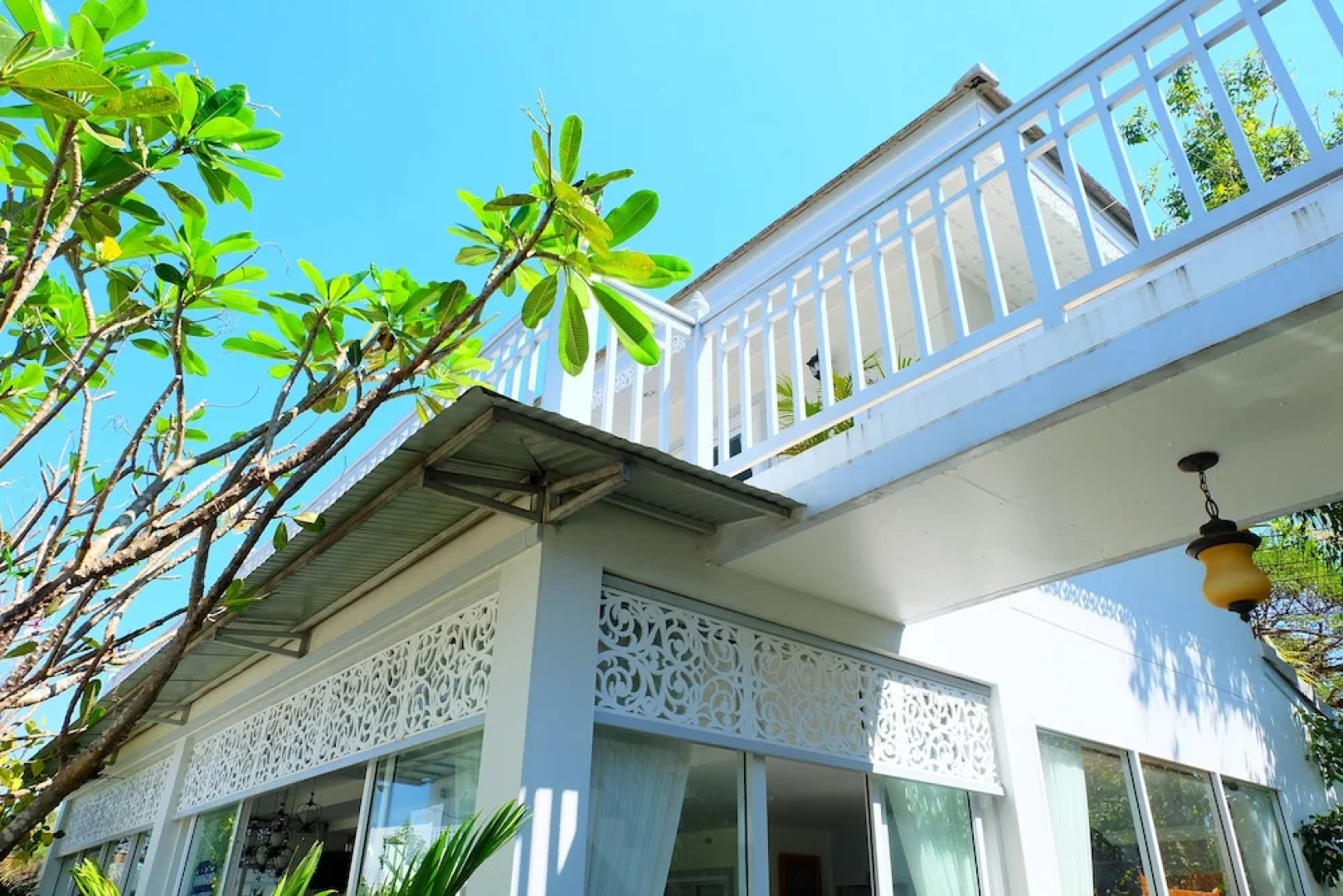 Moeimanee Resort