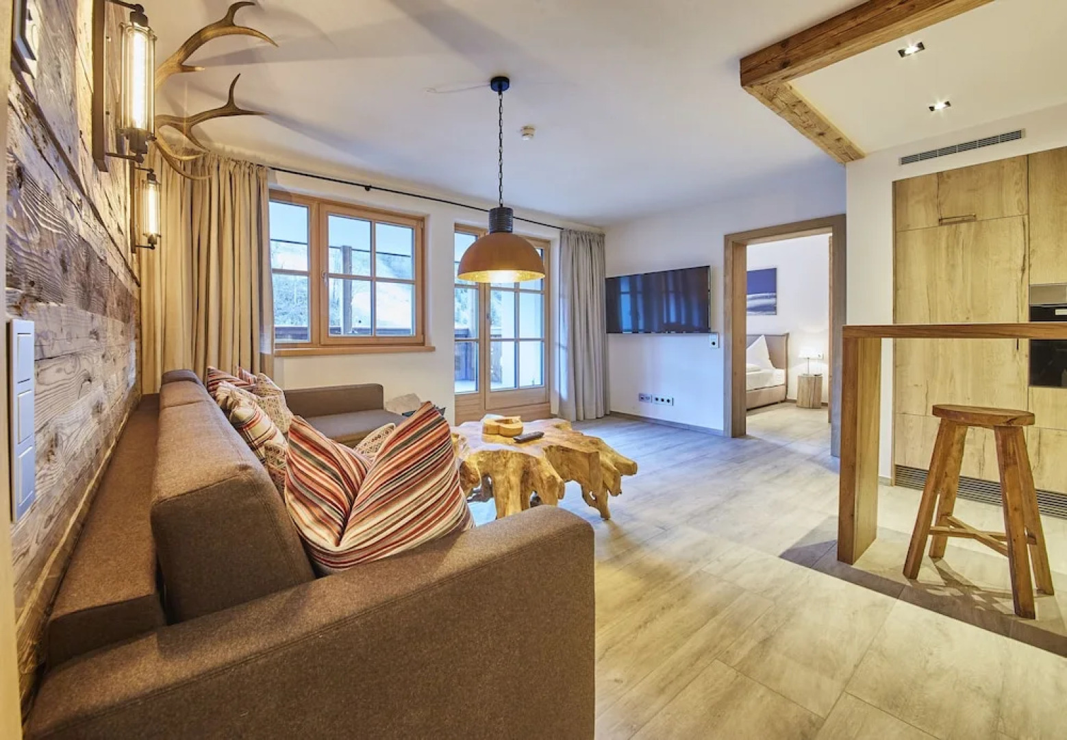 The Peak - Premium Apartments