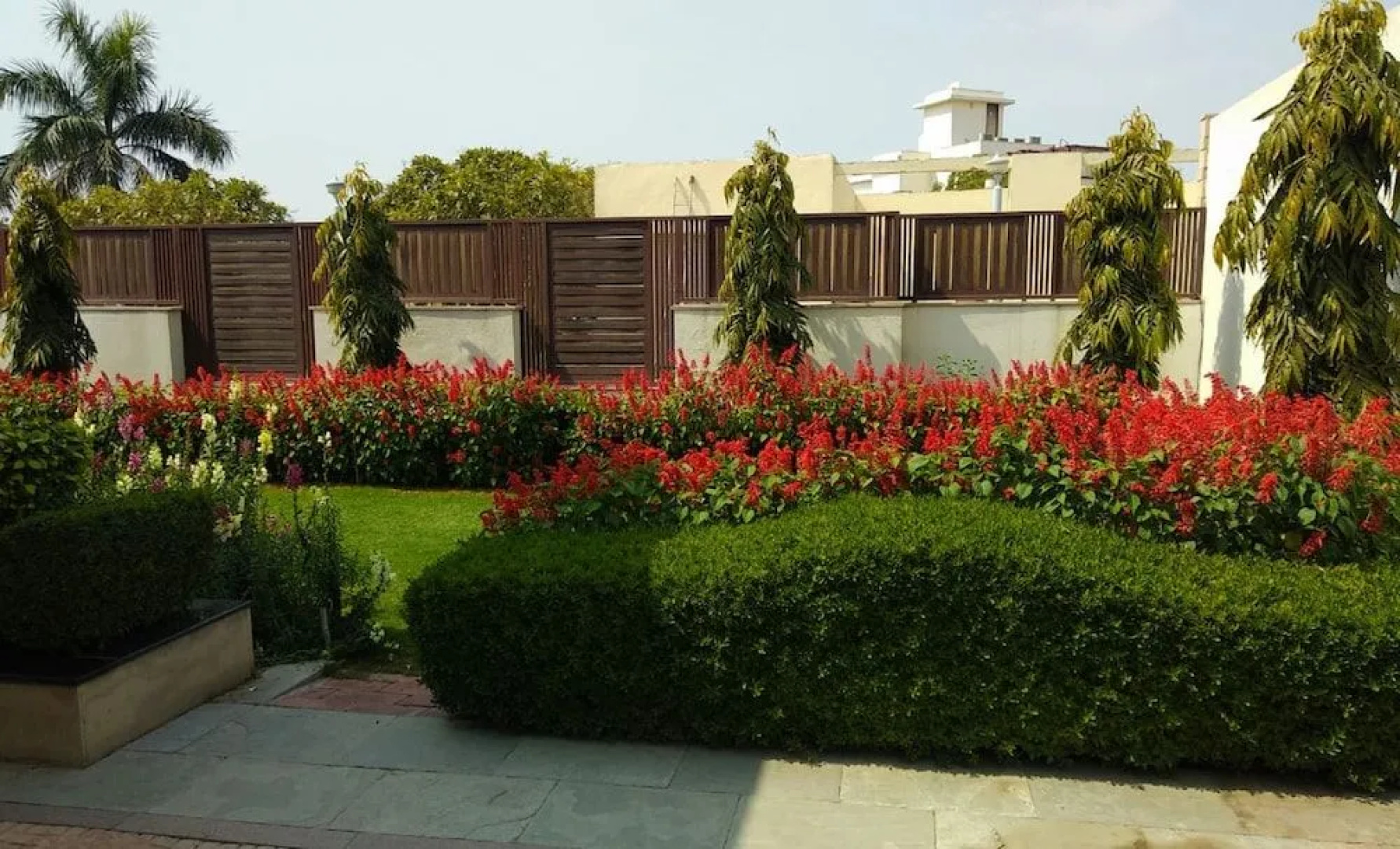 When In Gurgaon - Service Apartments Next to Artemis Hospital