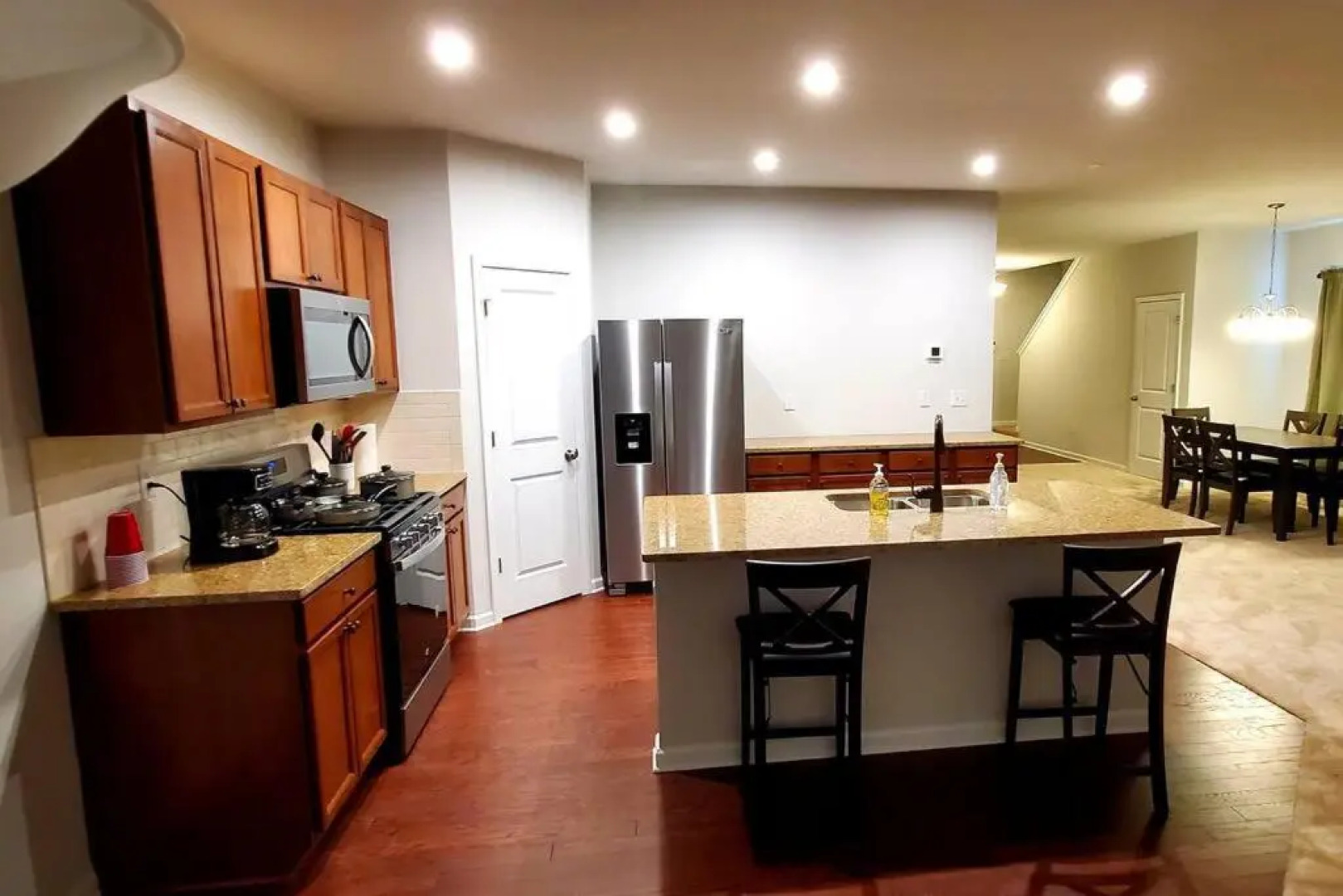 New 3 Bedroom Home w/ tons of amenities & parking.