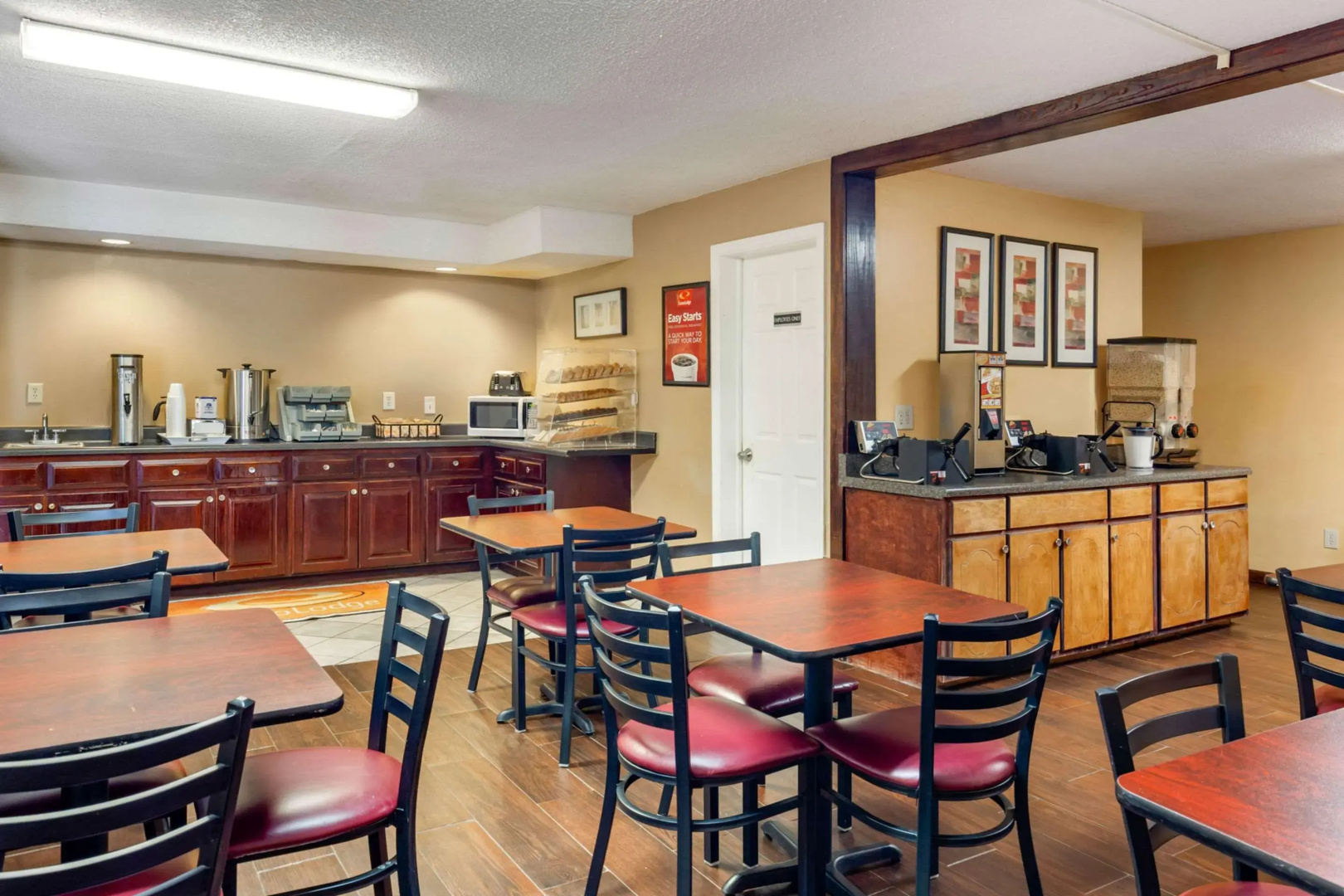 Econo Lodge Burlington I-40