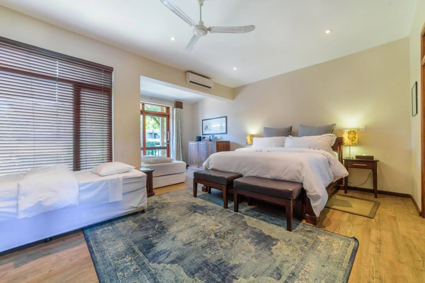 Casterbridge Hollow Boutique Hotel