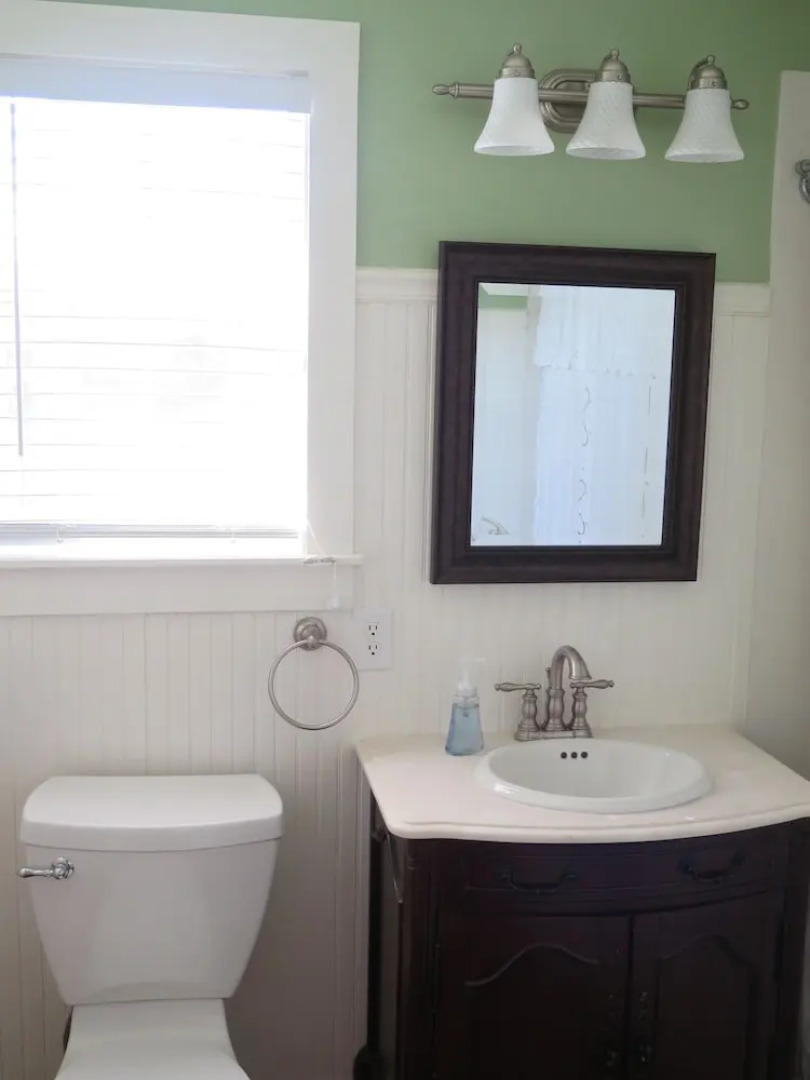 Yellow House Bed and Breakfast