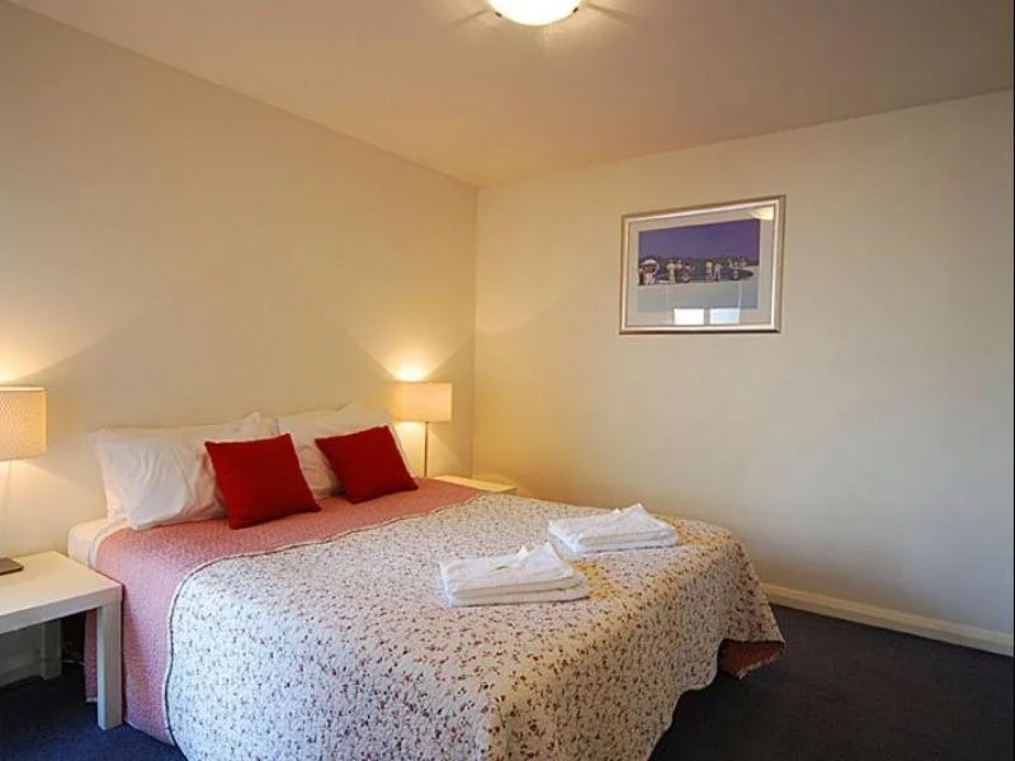 Courtyard Complex Serviced Apartments