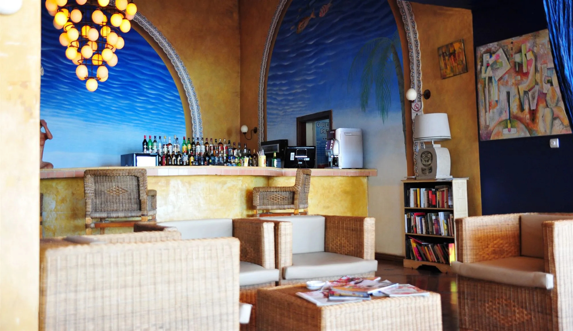 Catembe Gallery Hotel
