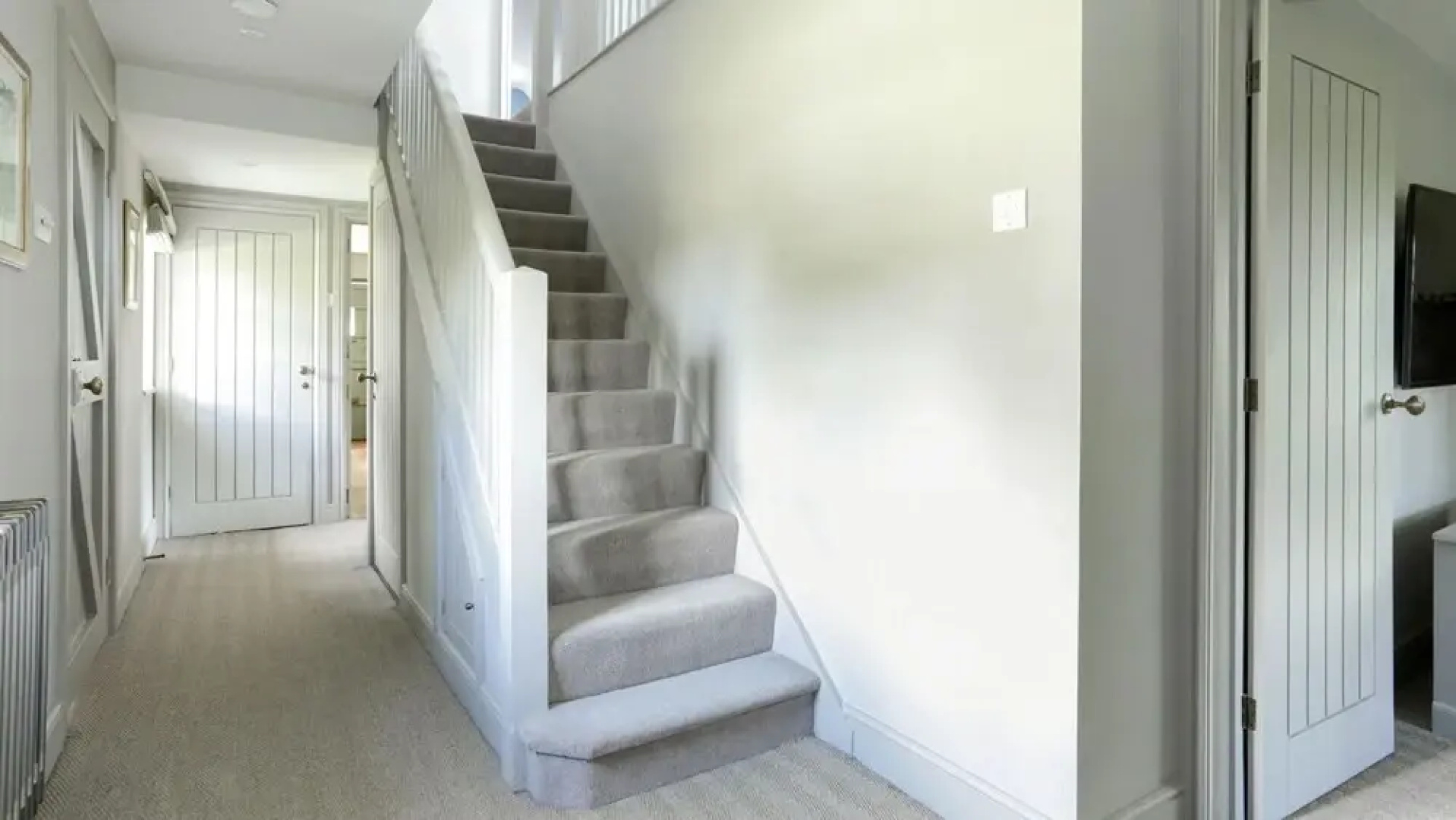Pair of Secluded Rural Cottages near Oxford