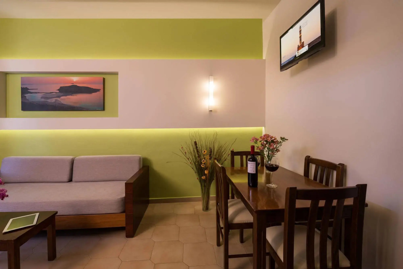 Oscar Suites & Village