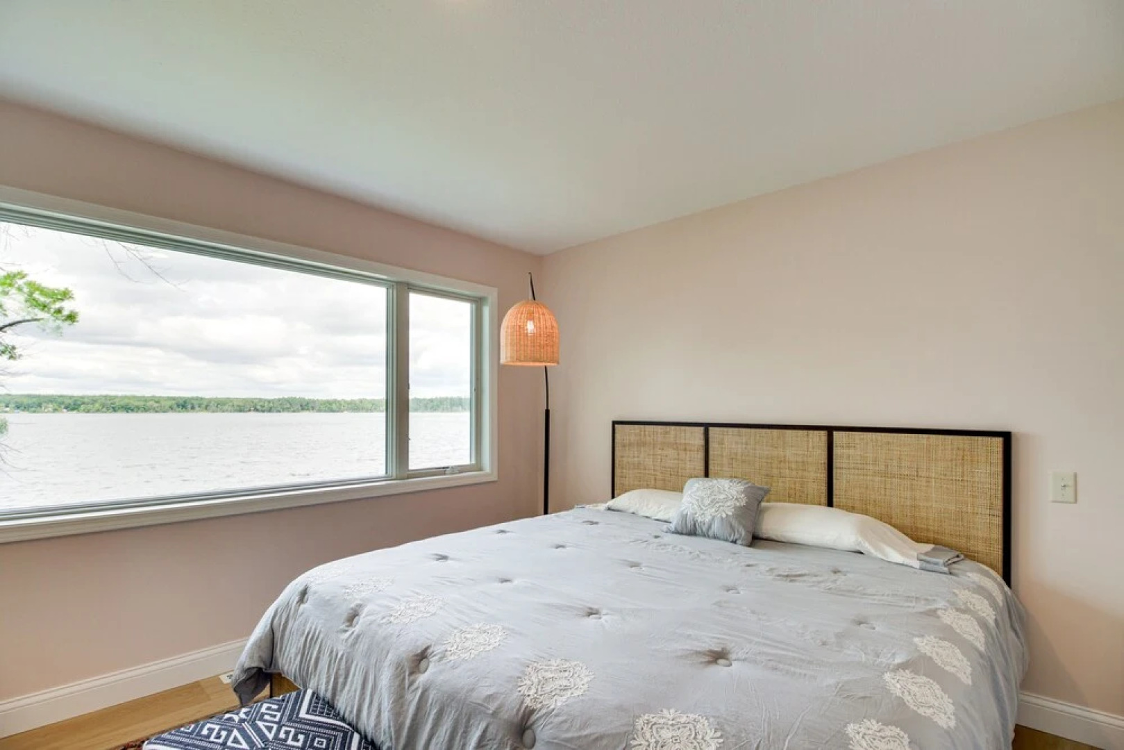 Nisswa Lake Getaway w/ Hot Tub + Kayaks!