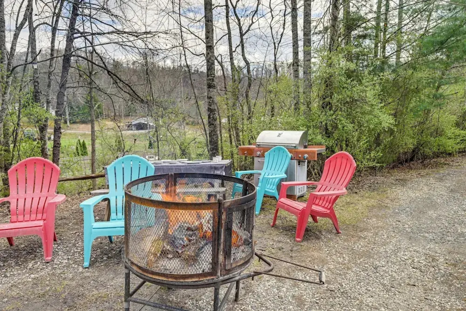 Whittier Vacation Rental Cabin: Pets Welcome!